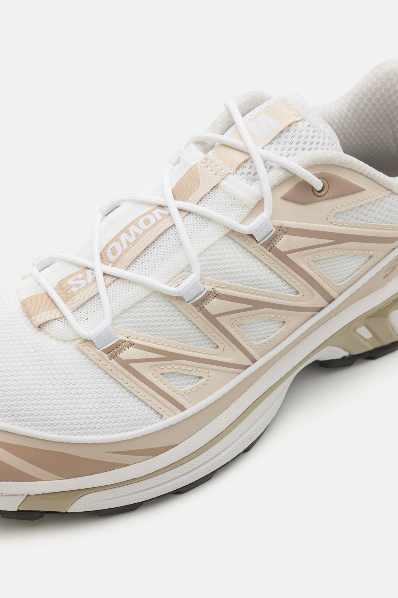 SALOMON XT-6 EXPANSE SNEAKERS WOMEN - WHITE/RAINY DAY/OXFORD TAN. Side view