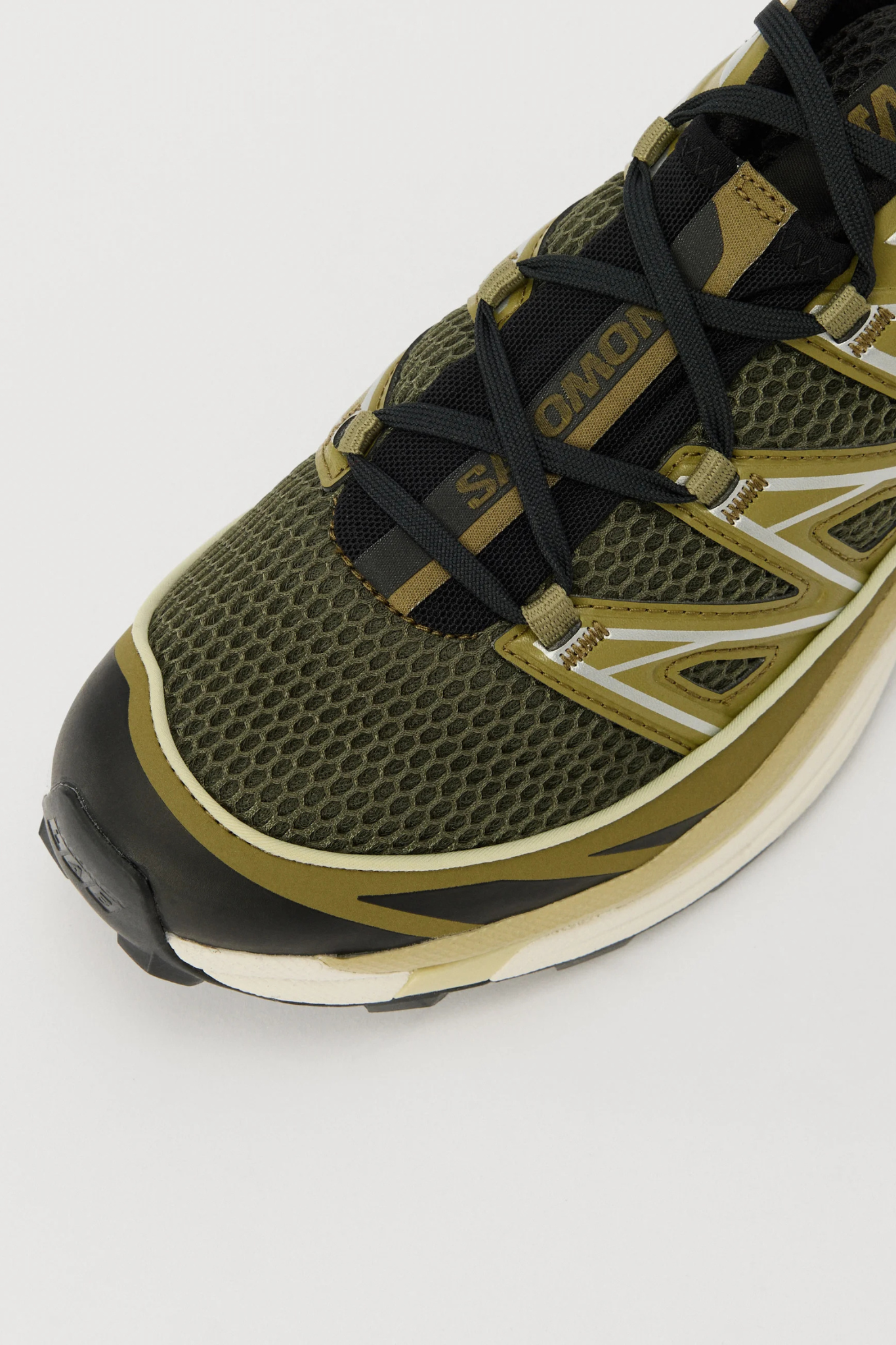 SALOMON XT-6 EXPANSE SEASONAL SNEAKERS MEN - MARTINI OLIVE/OLIVE NIGHT/FTW SILVER. Close front view