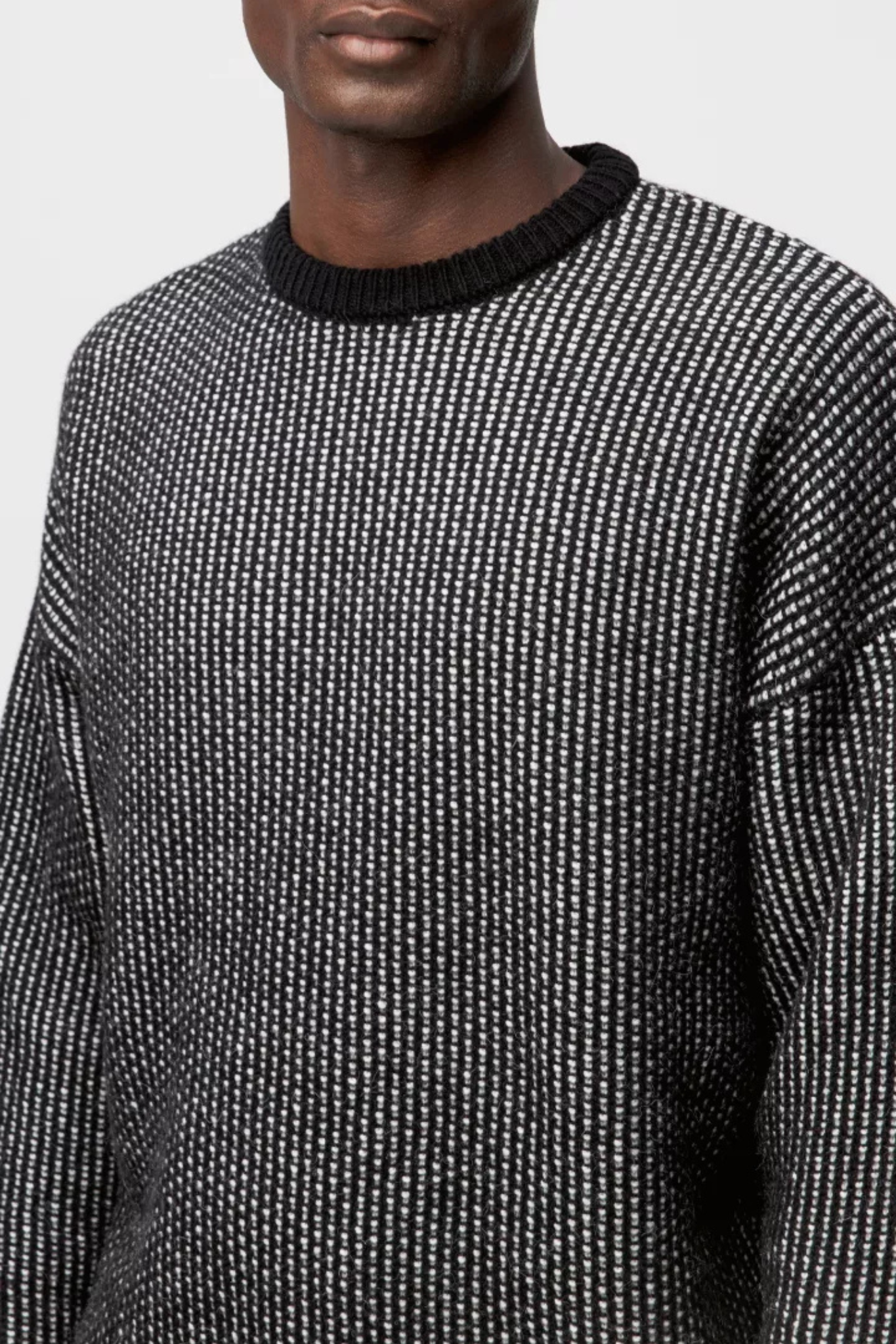 NEELIO KNITWEAR - BLACK