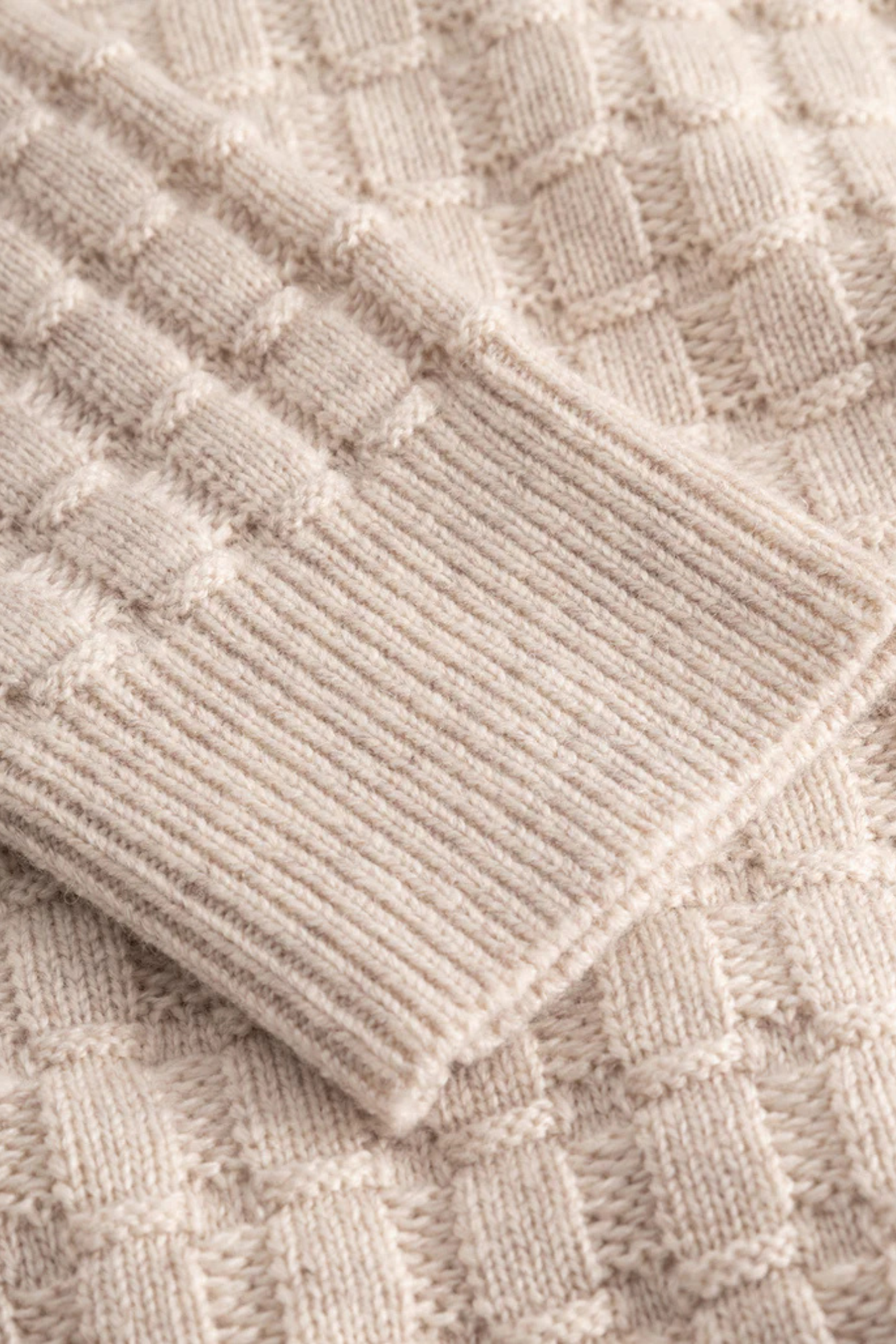 GUSTAV SQUARED STRUCTURE POLO KNIT - LIGHT SAND MELANGE