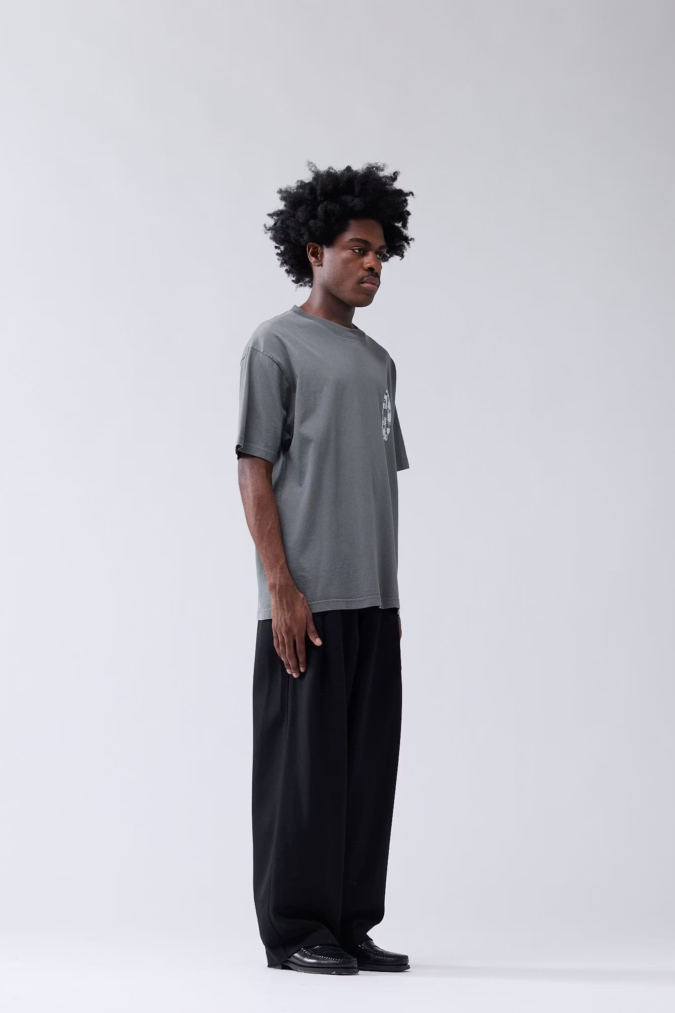 SURF ZINE T-SHIRT - SHARK/GREEN