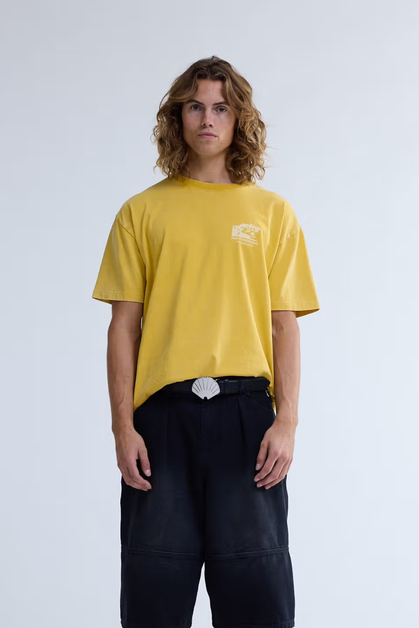 BEACH SIGN T-SHIRT - SUN YELLOW