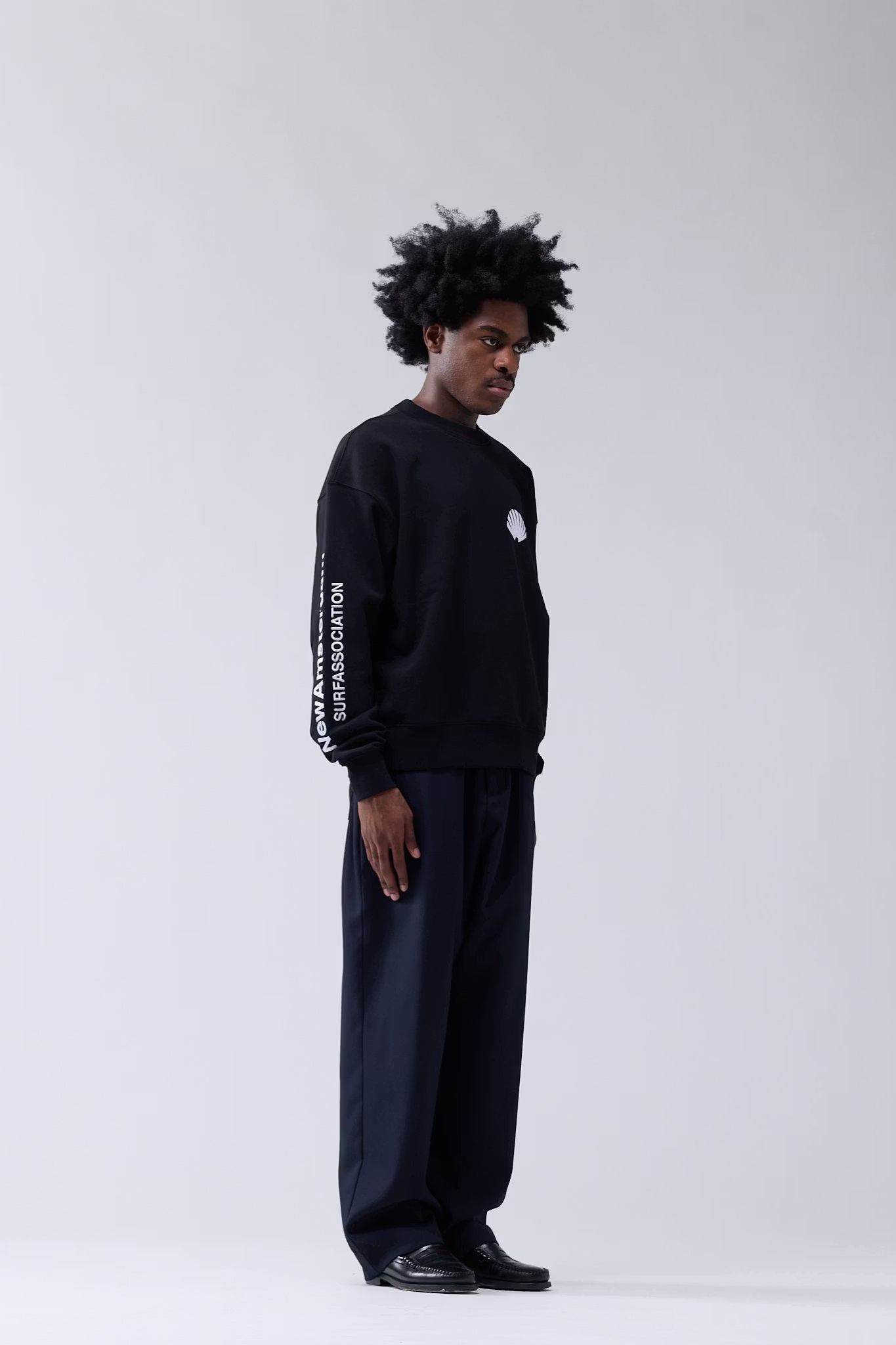 LOGO CREWNECK - BLACK/WHITE