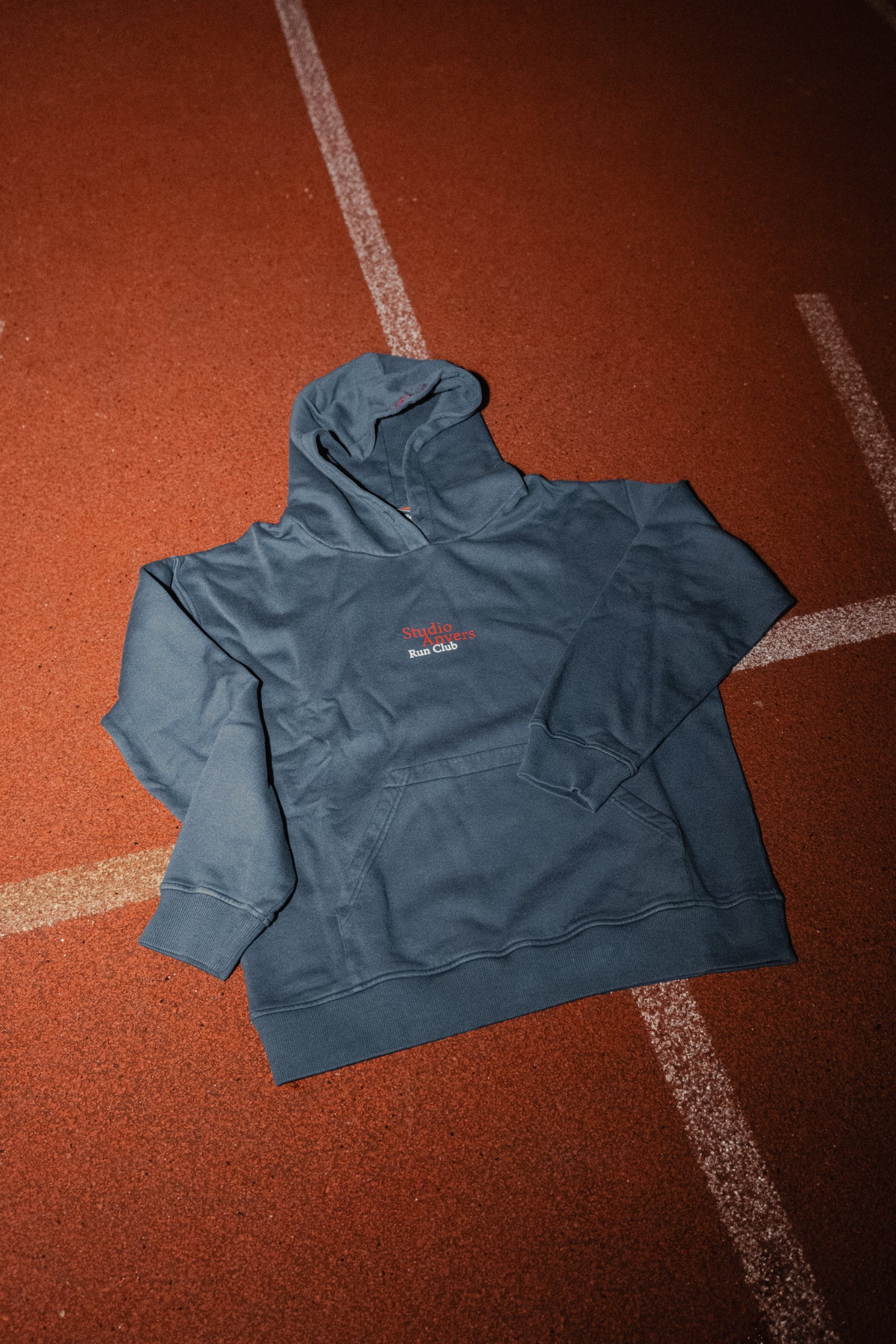 RUNNING ON LOVE HOODIE - NAVY