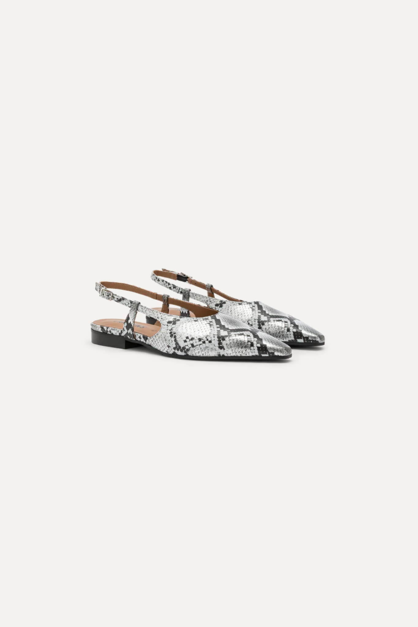 Carmens jane plain flat shoes in argento snake. Side view