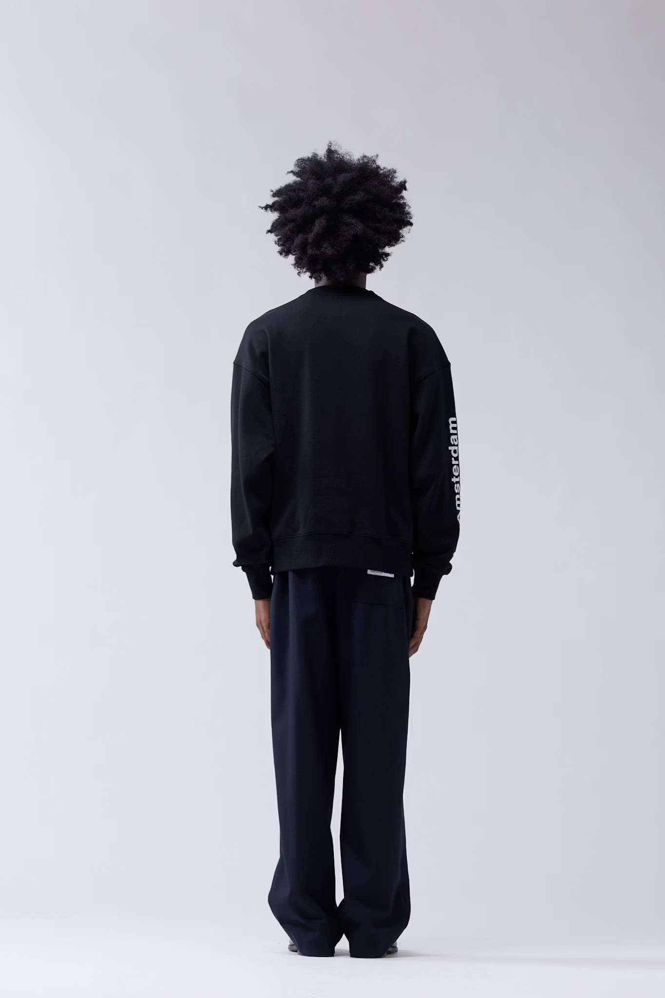 LOGO CREWNECK - BLACK/WHITE