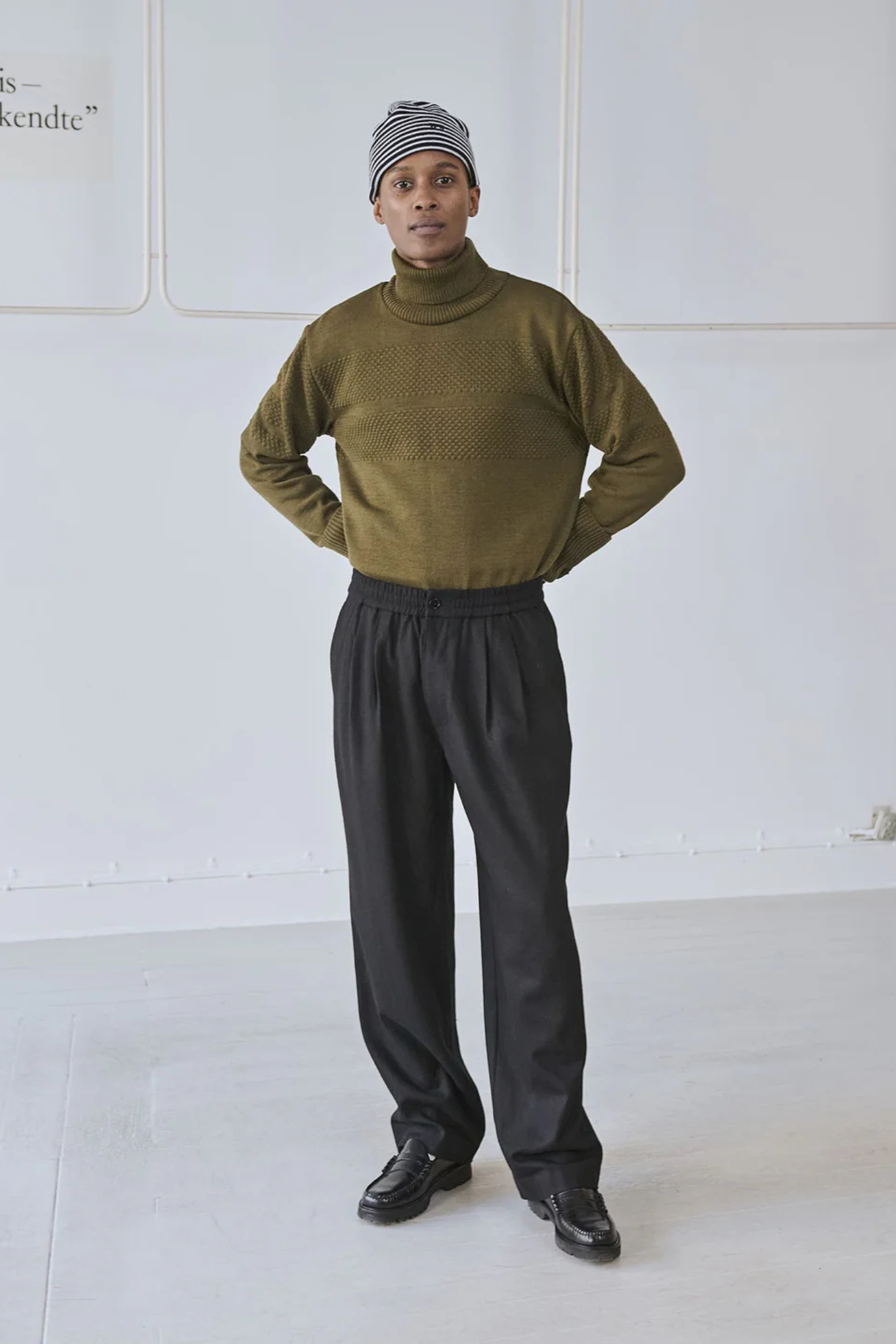 FANCY WOOL DRAWSTRING PANTS - BLACK