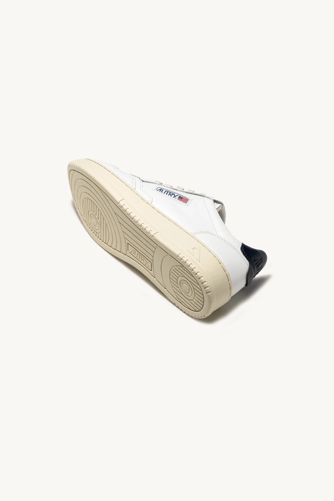 AULM-LL12 - MEDALIST LOW MEN SNEAKERS - LEATHER/LEAT WHT/SPACE