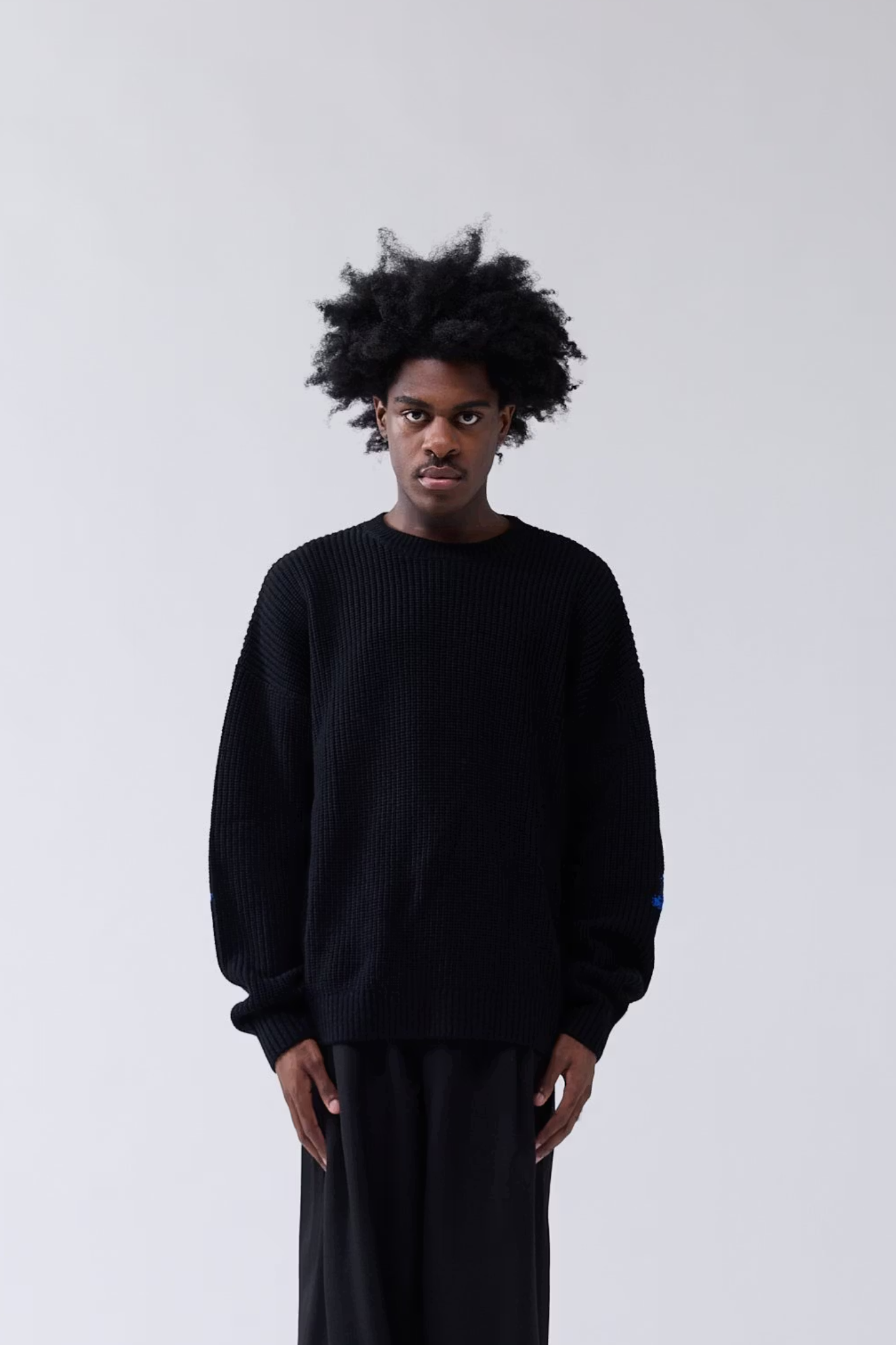 LINE NAME KNIT - BLACK/COBALT
