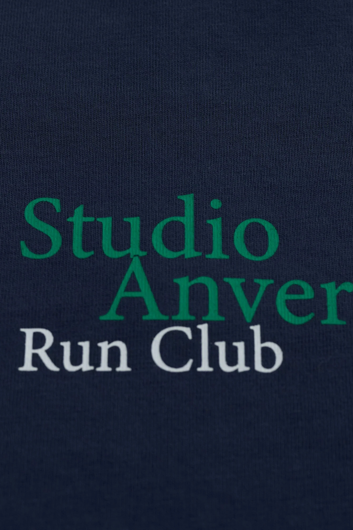 RUNNING ON LOVE T-SHIRT - NAVY