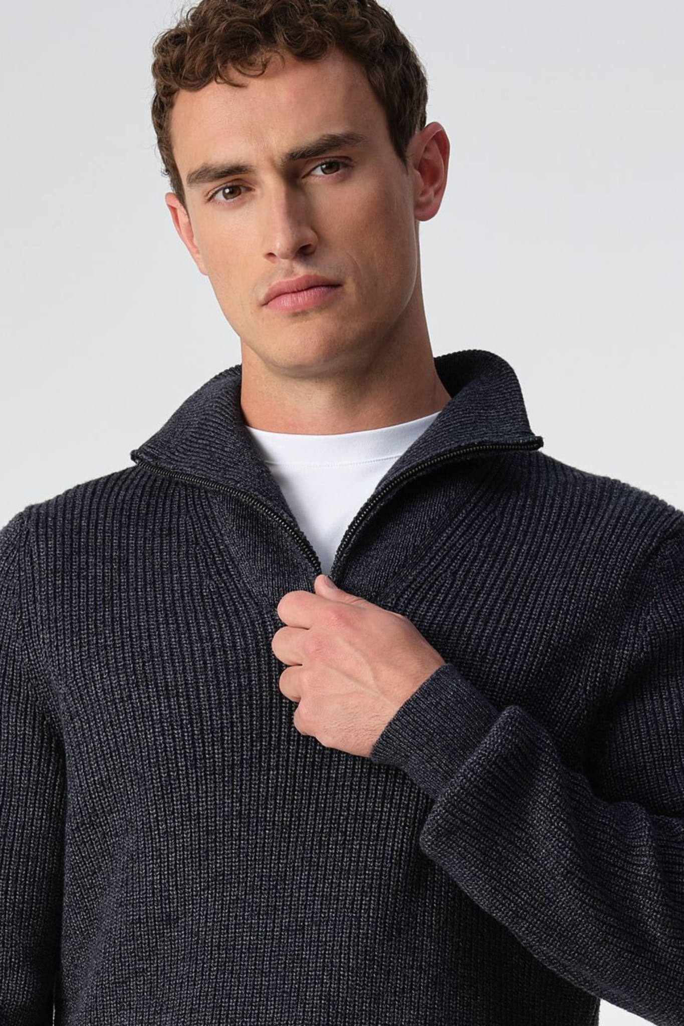 BERNARDO KNIT - SKY CAPTAIN