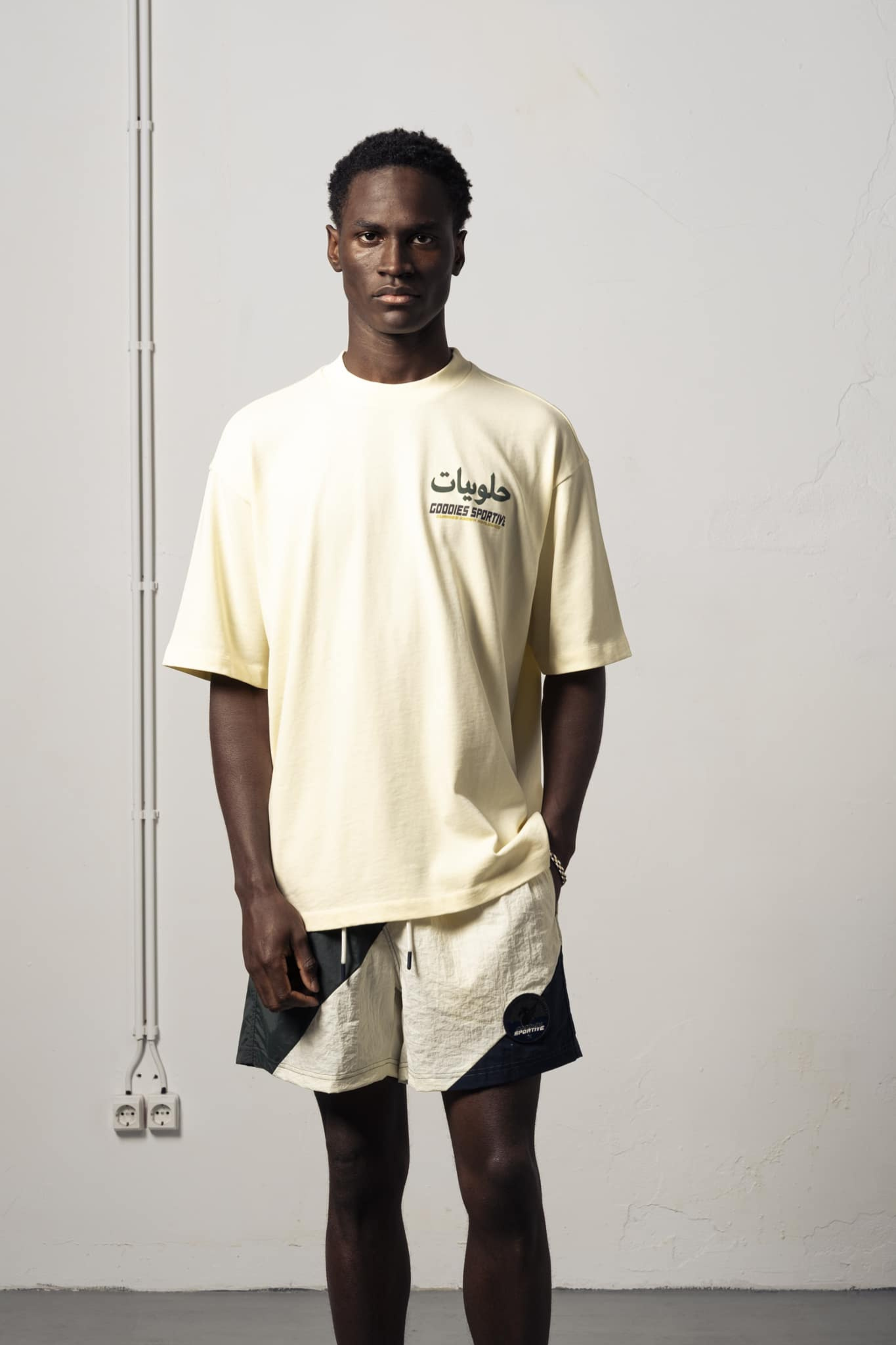 GUMMIES KNOWN T-SHIRT - BUTTER