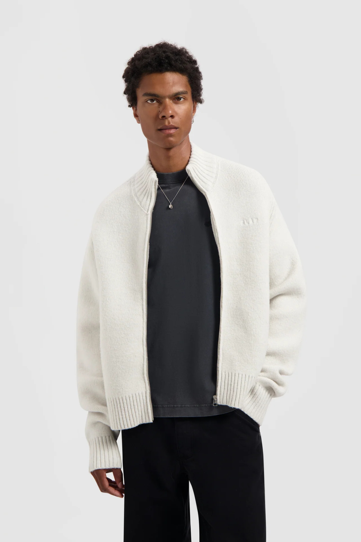 ZIP KNITTED MOCK NECK - OFF WHITE