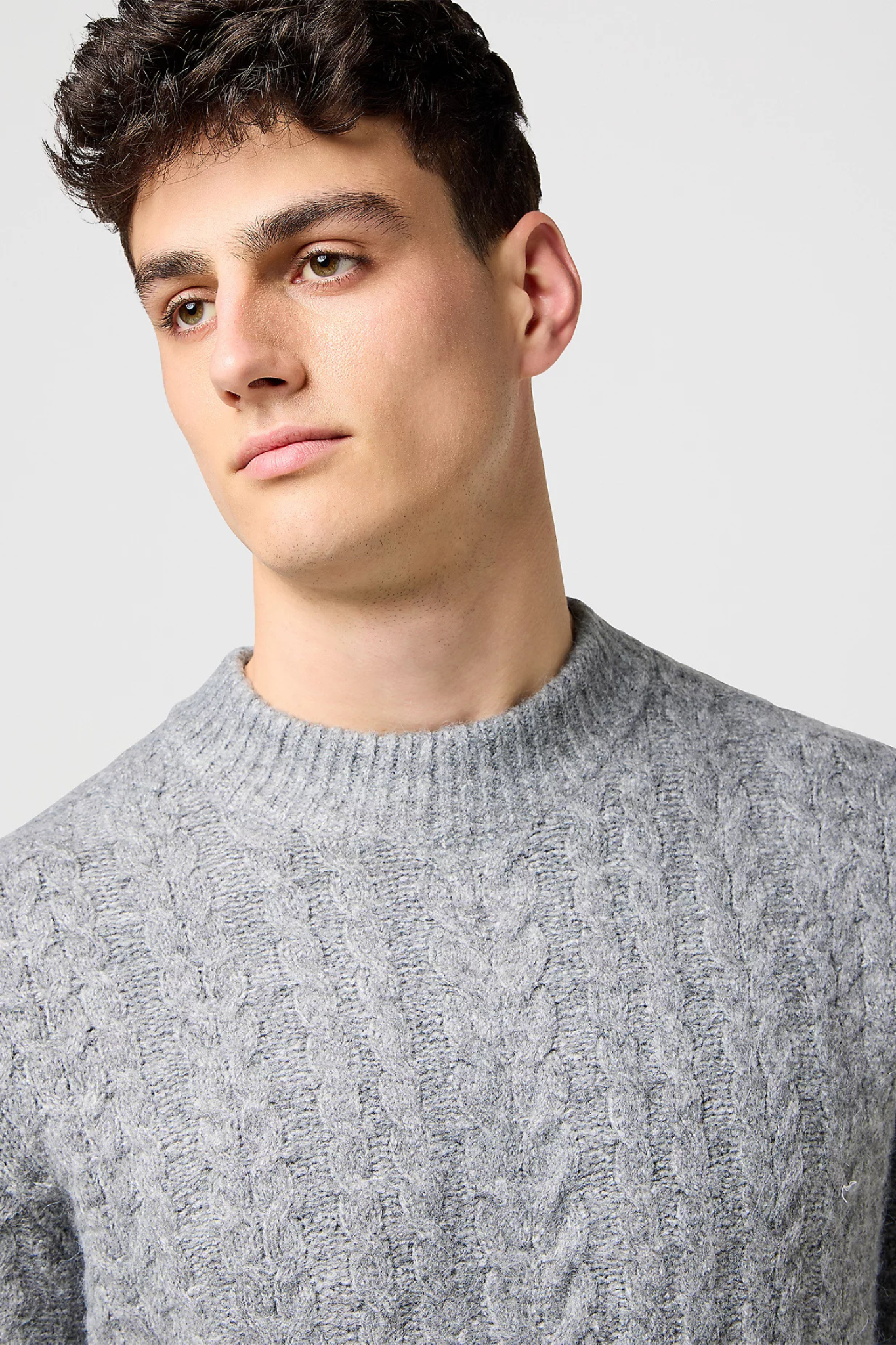 CABLE KNIT SWEATER - GREY HEATHER