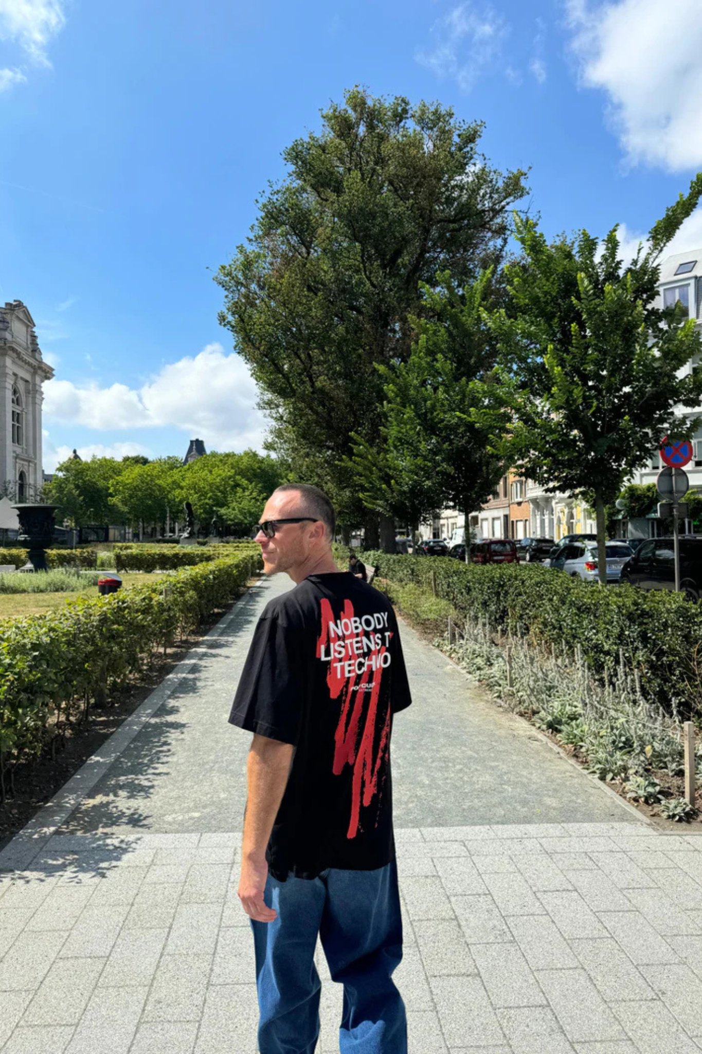 TECHNO T-SHIRT - BLACK