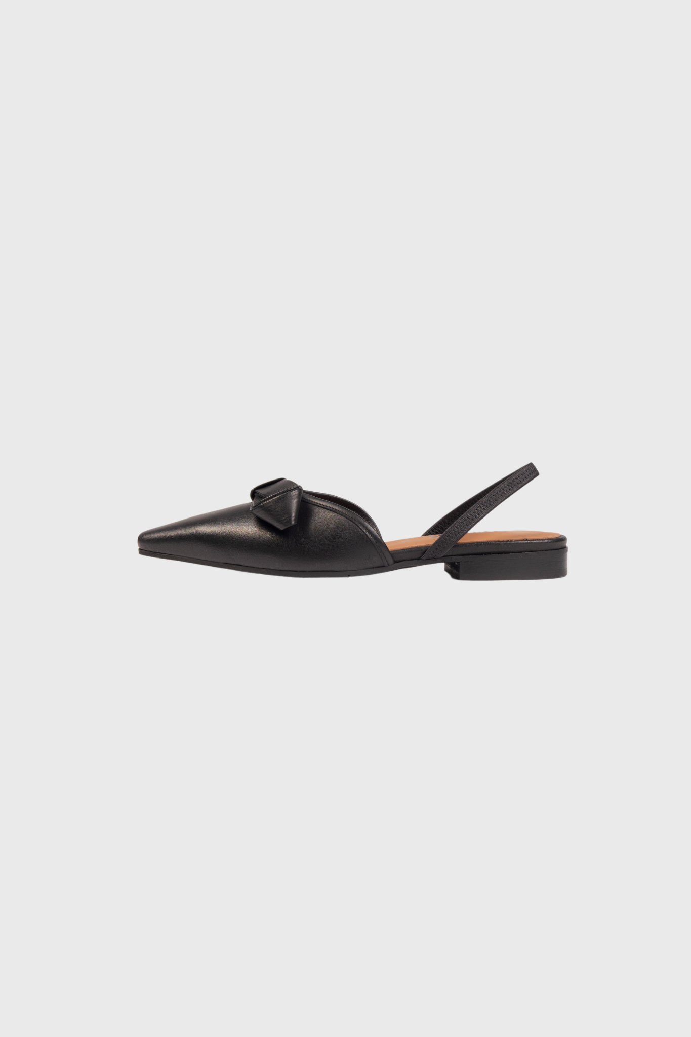 Carmens jane bow shoes in nero black. Side view