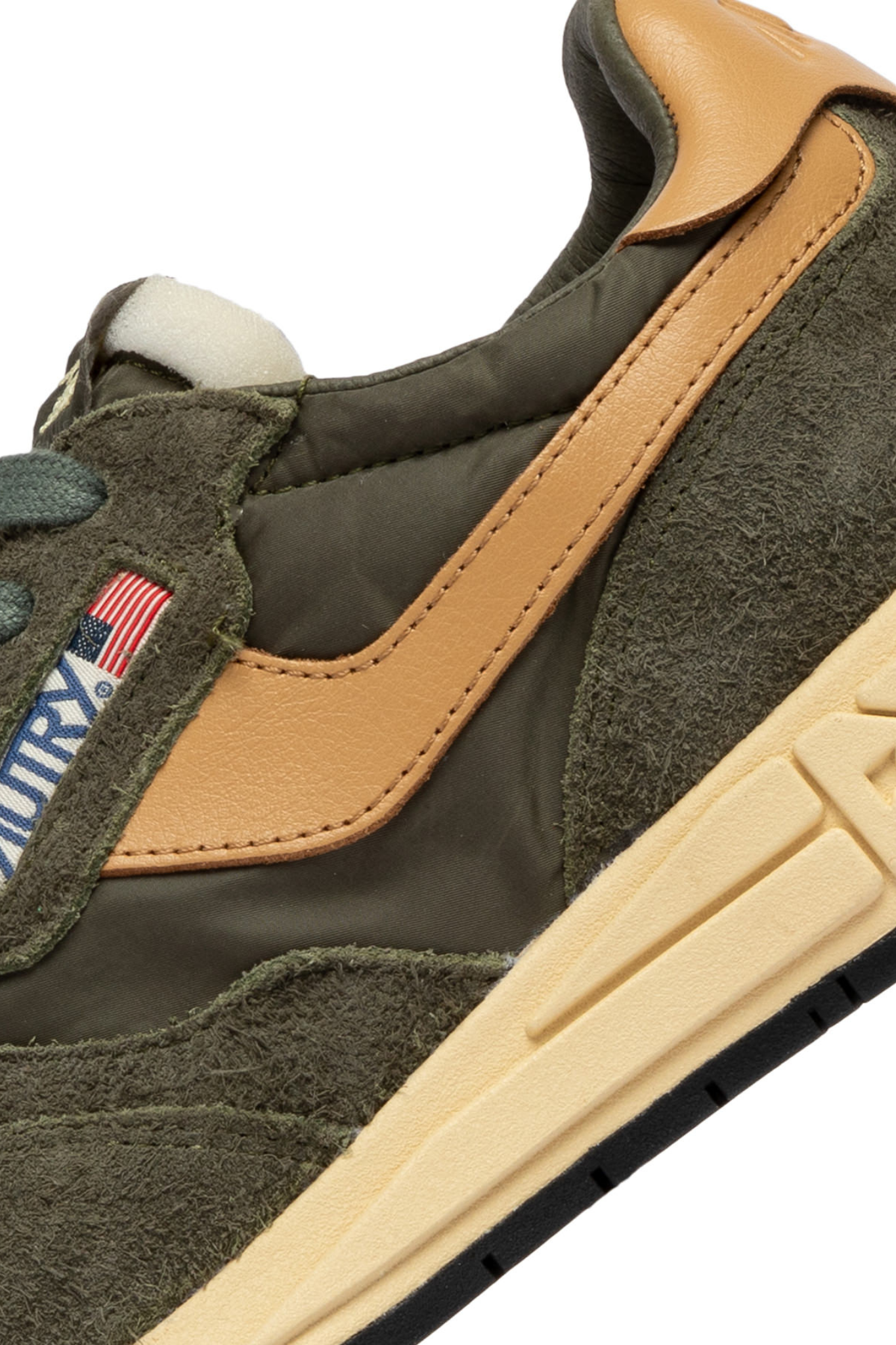 WWLM-UT44 - REELWIND LOW MEN SNEAKERS - SUEDE/NET KHA/TAFFY