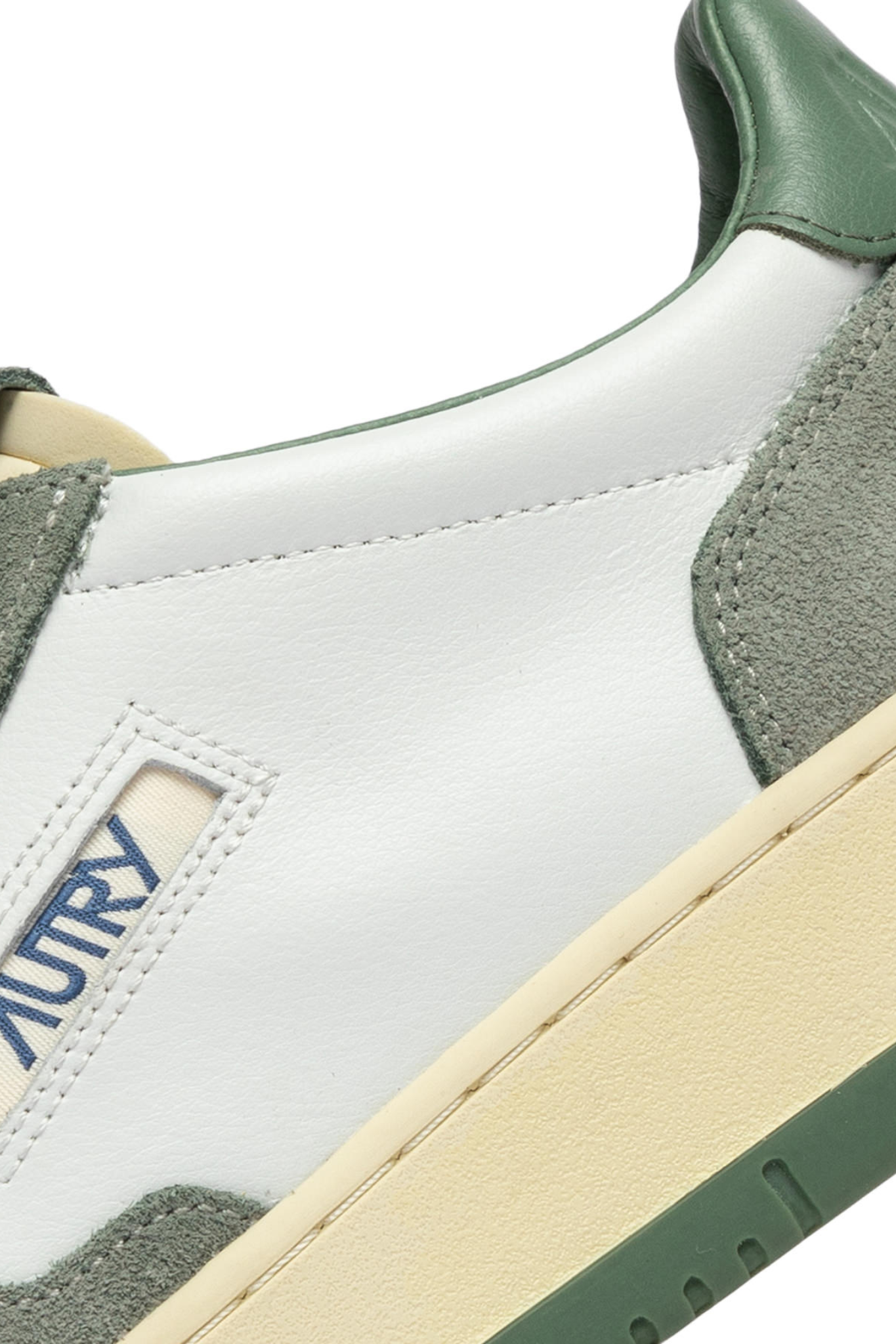 AULM-BW02 - MEDALIST LOW MEN SNEAKERS - LEA/SUEBIC WHT/MILIT
