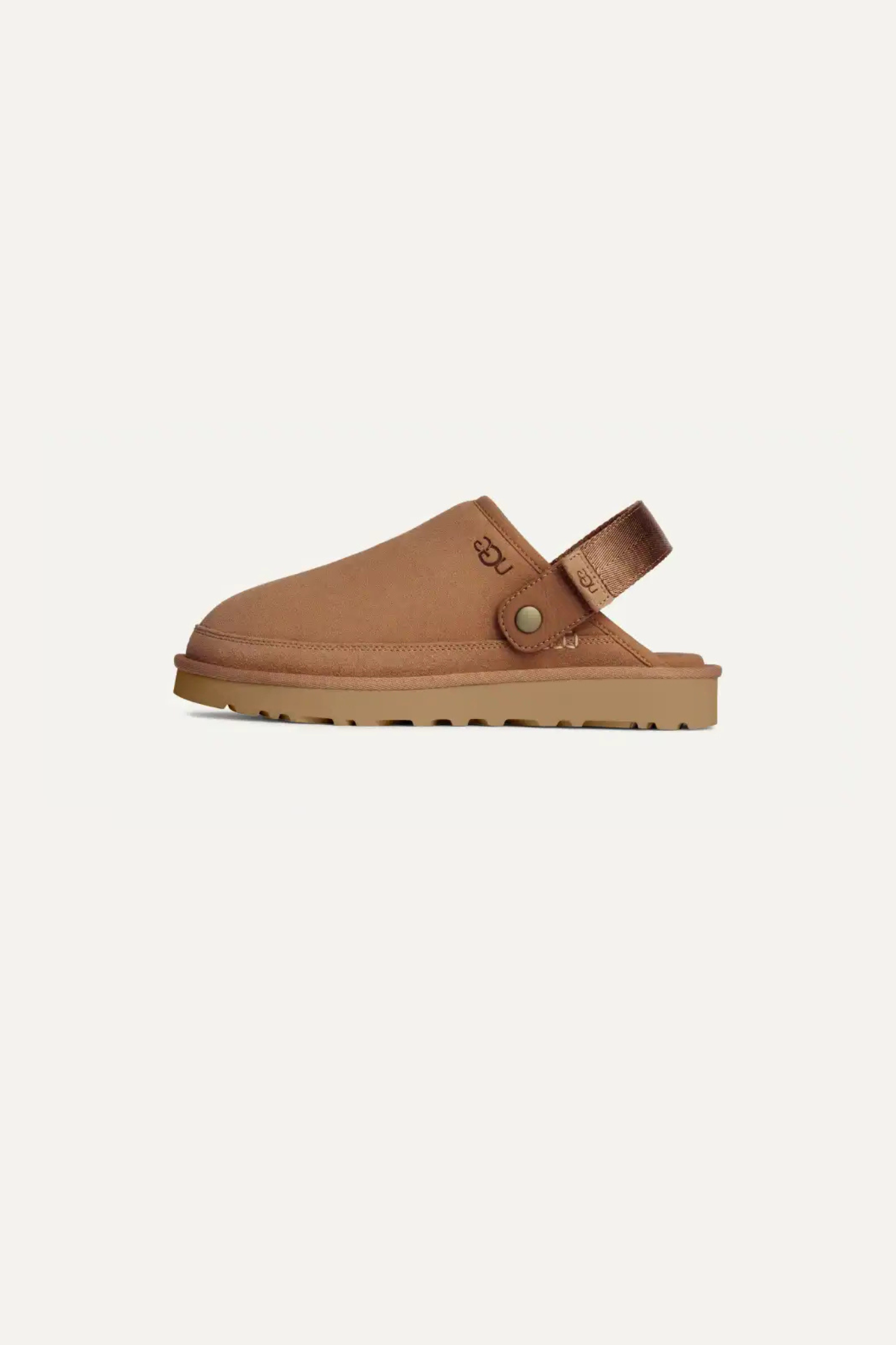 UGG man goldencoast clog in chestnut. Side view