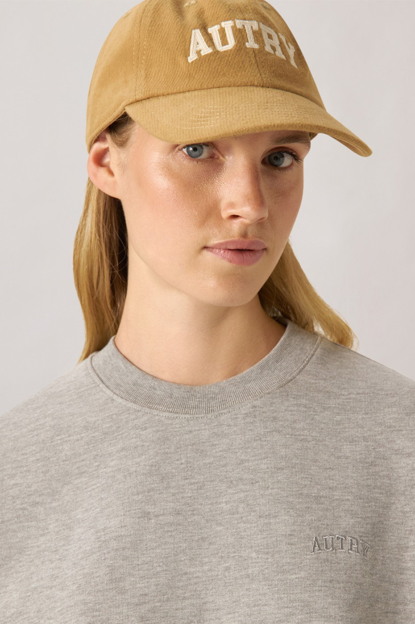 MAIN UNISEX A LOGO BASEBALL CAP - BEIGE