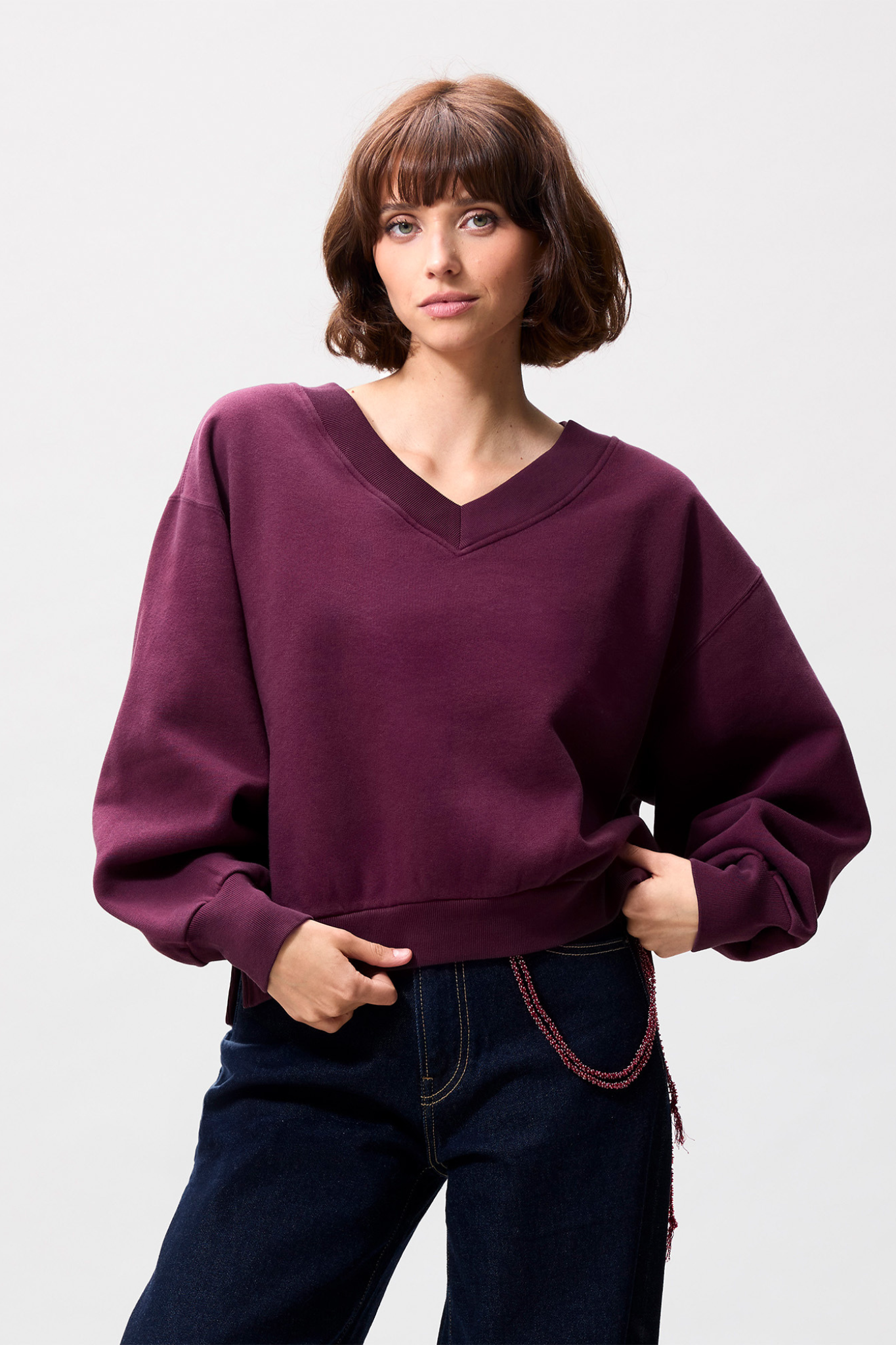 SWEATER WITH VNECK - WINETASTING