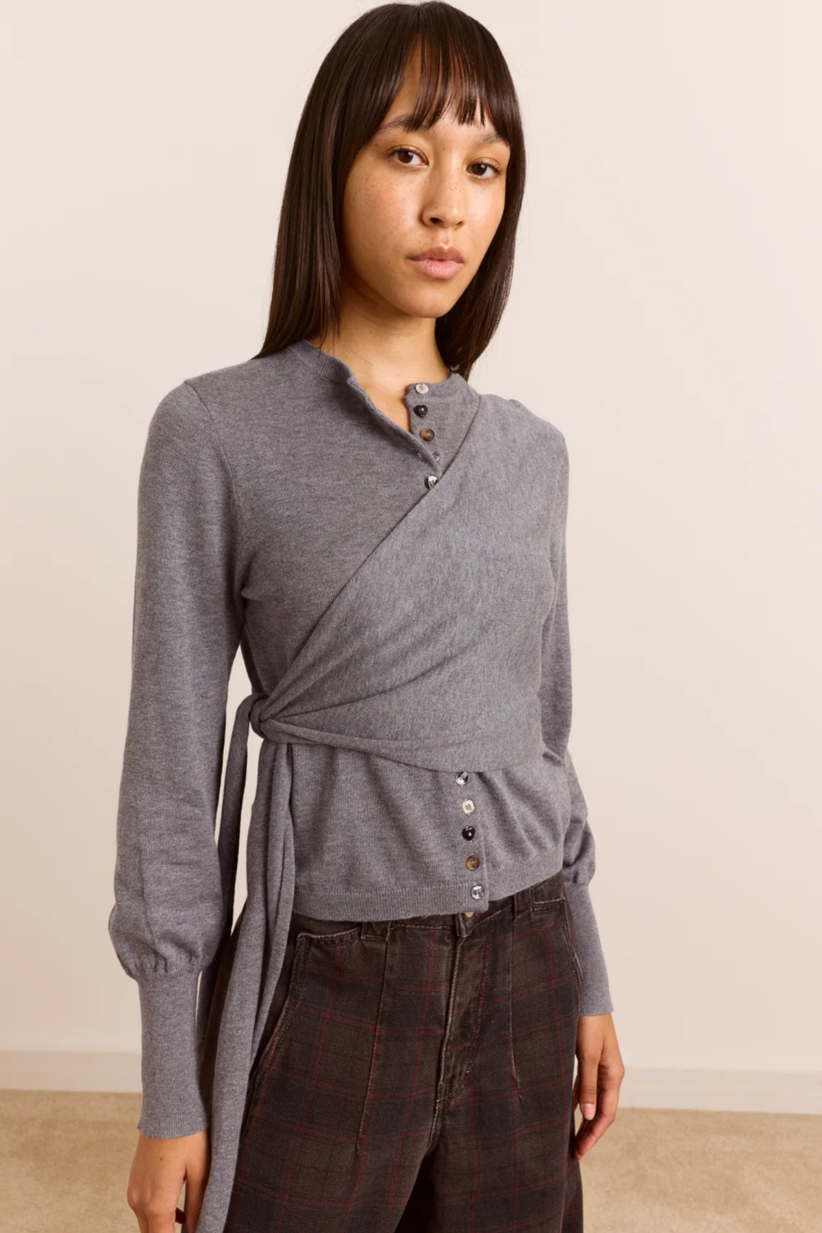 CARDIGAN VENNA WRAP EN MÉLANGE DE LAINE MÉRINOS - GRIS