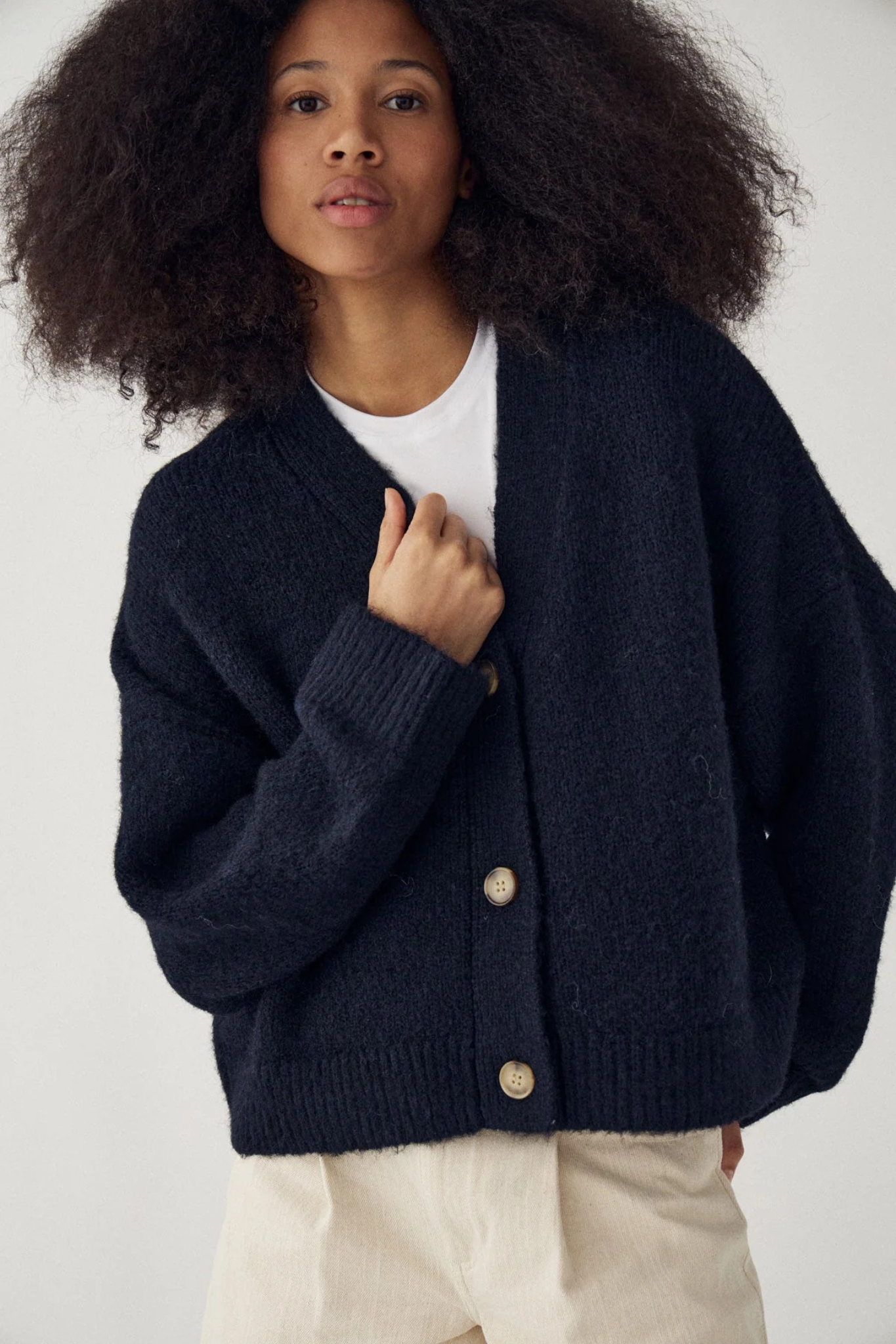 LAIANA KNIT CARDIGAN - NAVY