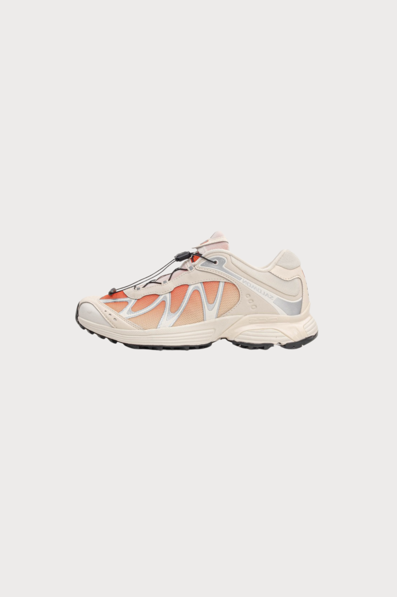 XT-WHISPER SNEAKER - SHORTBREAD/RED ORANGE/FTW SILVER