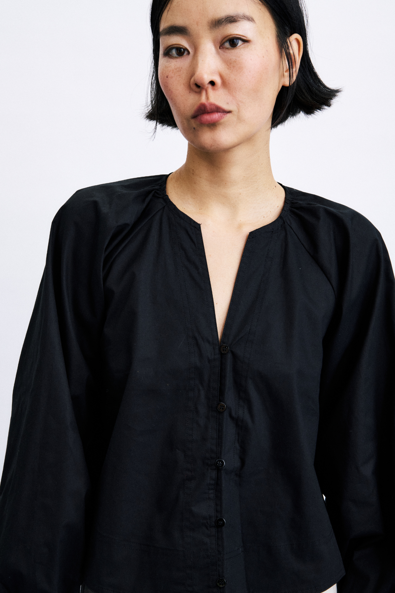 ANDONG BLOUSE - BLACK