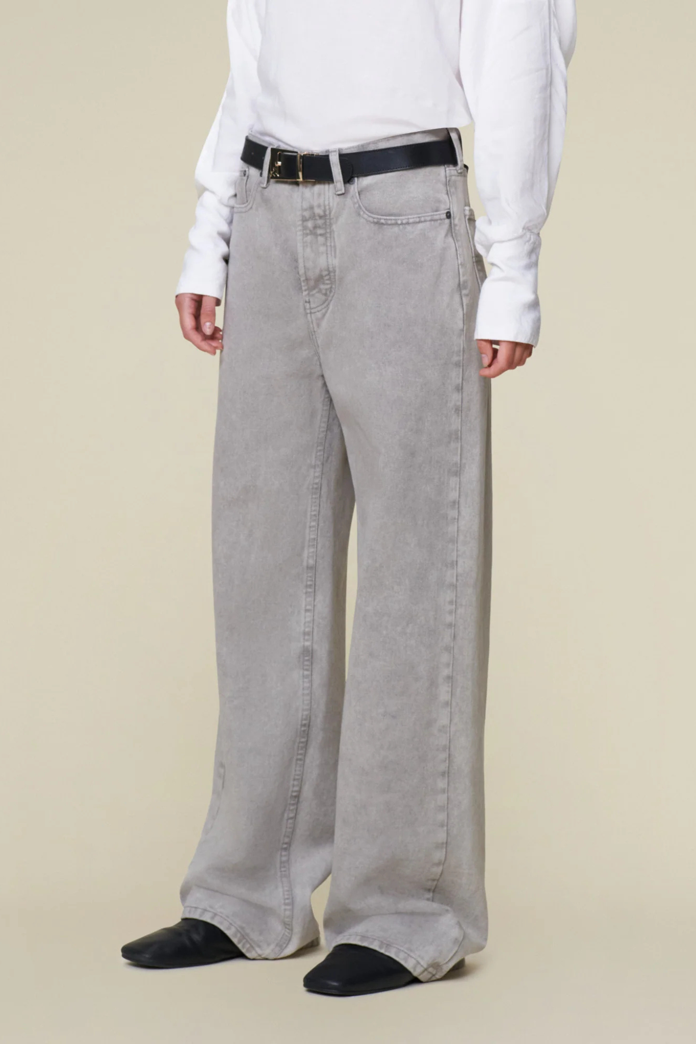 SKATER LOOSE JEANS - GREY SNOW