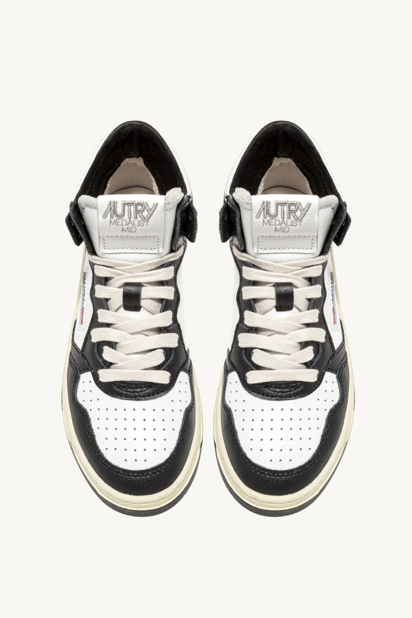 AUMW-WB01 MEDALIST MID BICOLOR SNEAKERS IN WHITE AND BLACK LEATHER