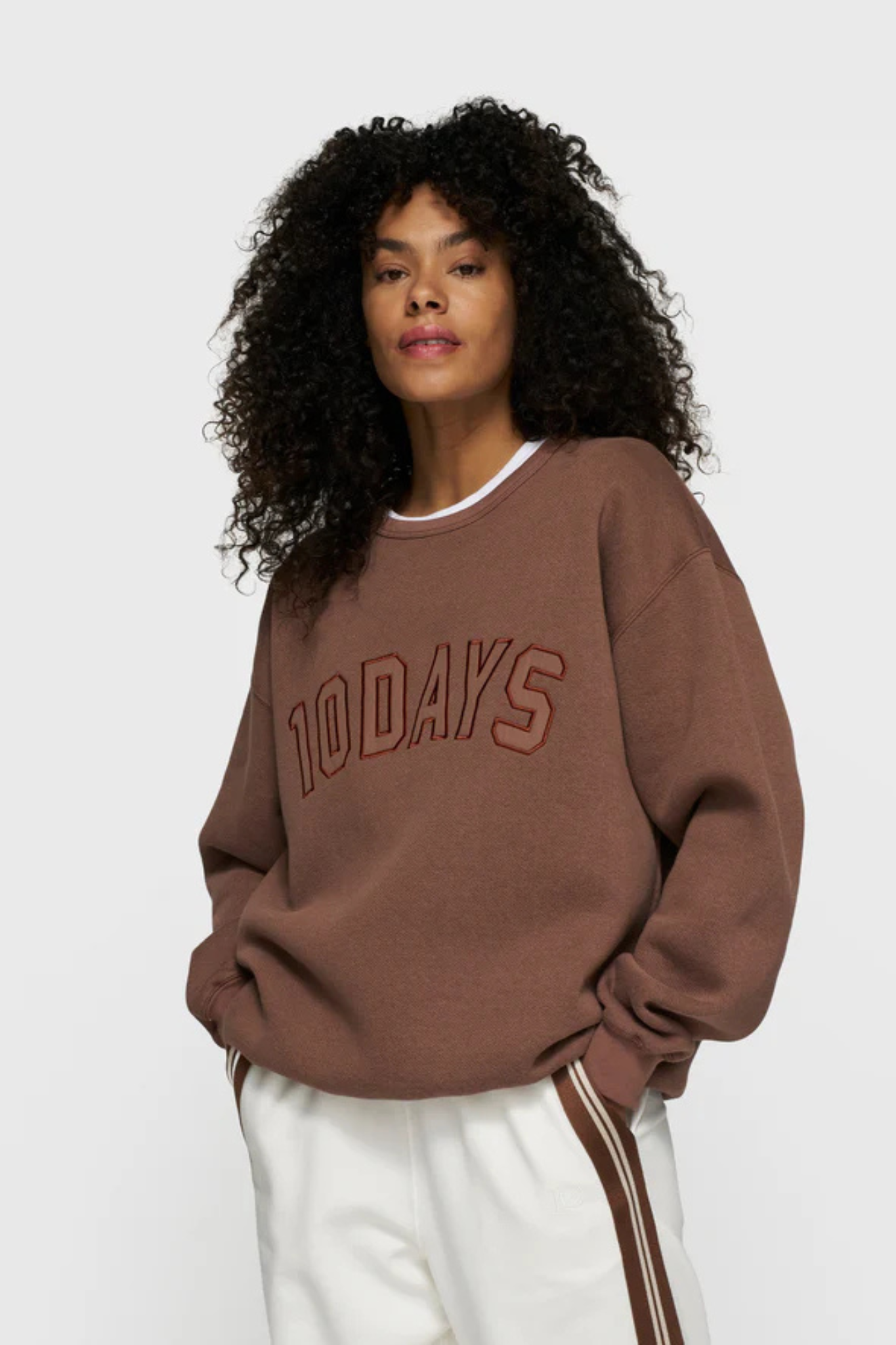 STATEMENT SWEATER - TRUFFLE
