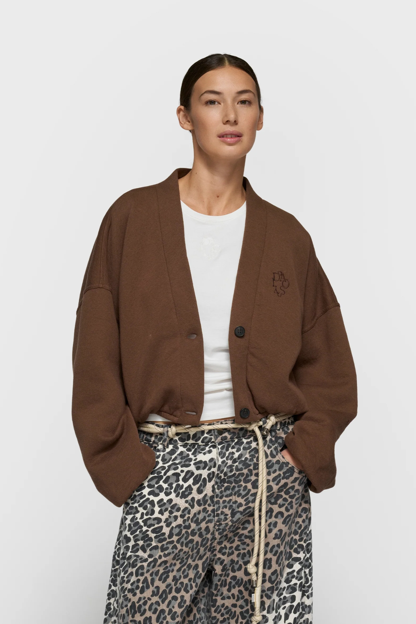 CROPPED BASEBALL CARDIGAN - DARK TRUFFLE
