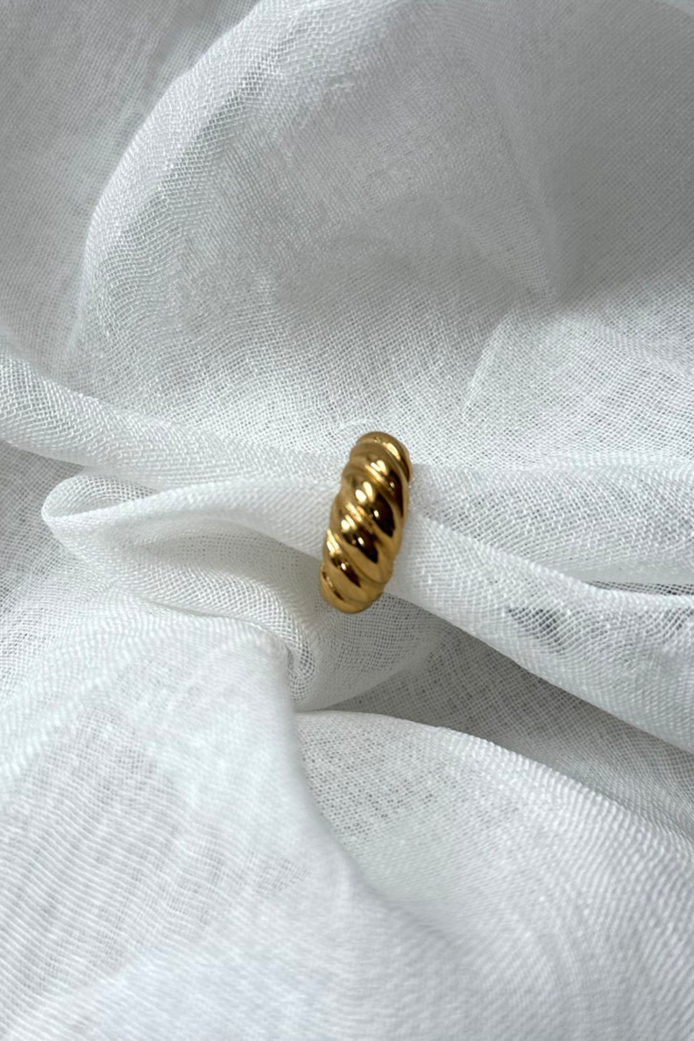 LEON RING - GOLD