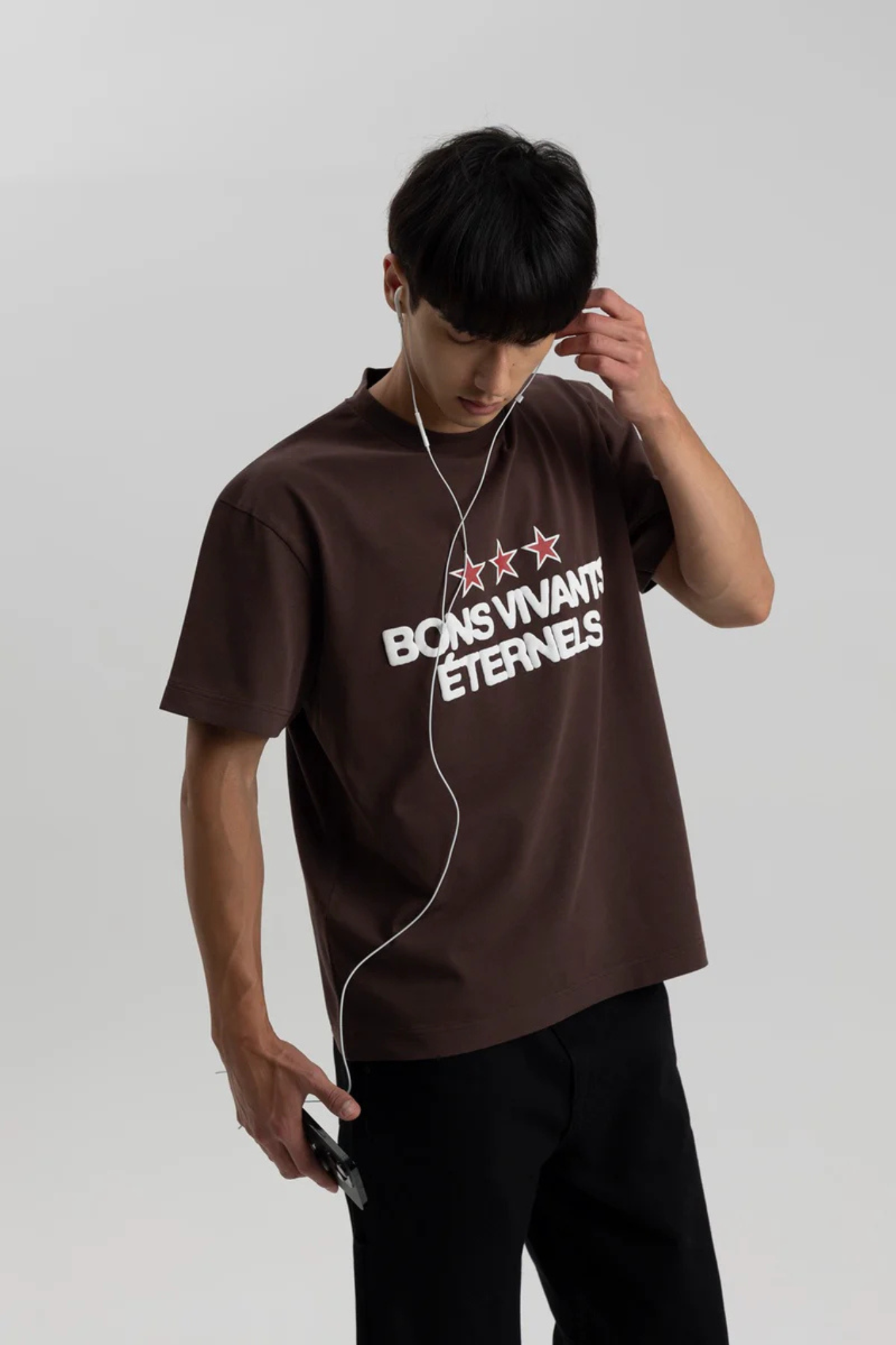BONS VIVANTS T-SHIRT - BROWN