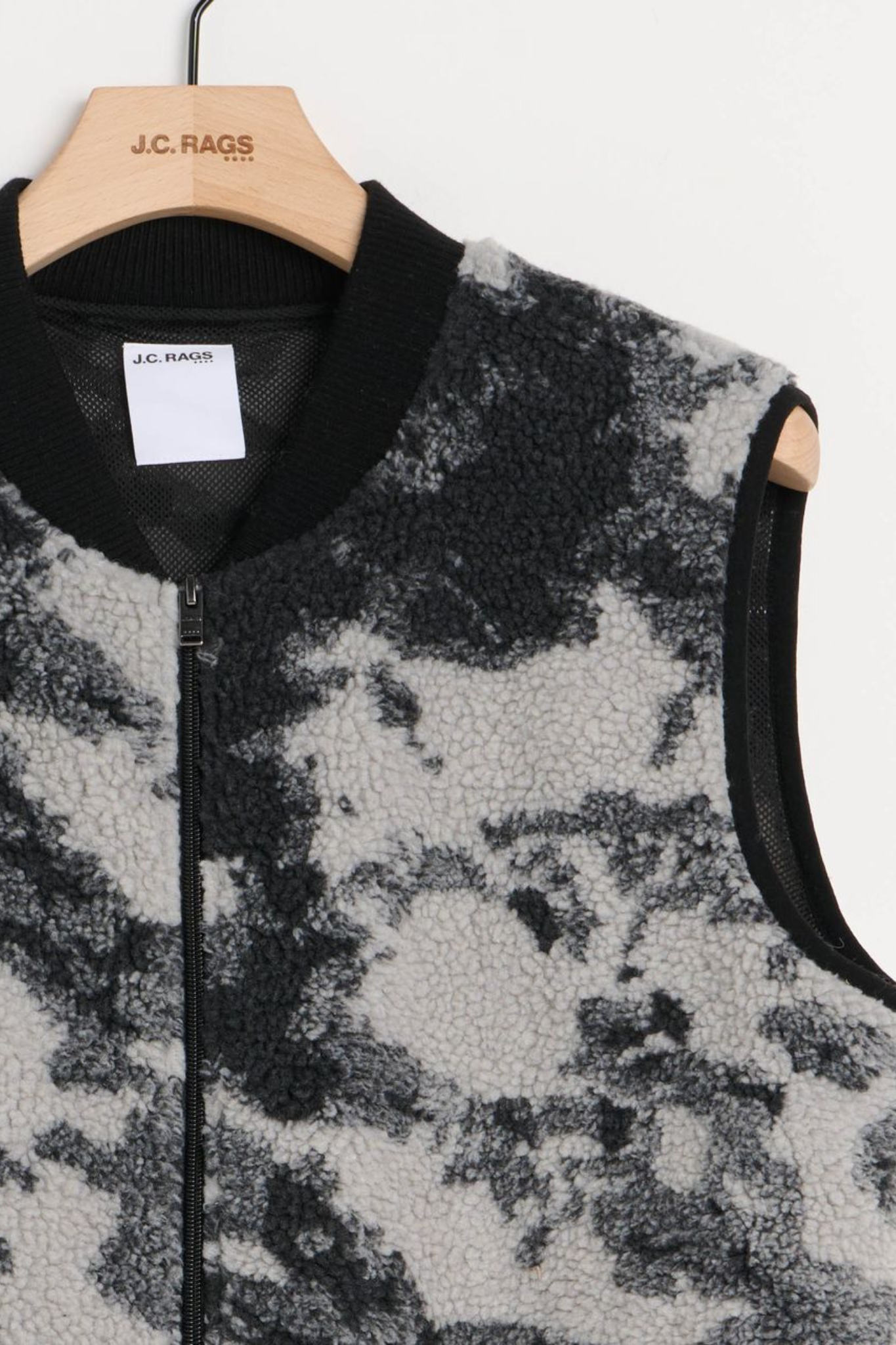 BRUCE ART VEST - GREY