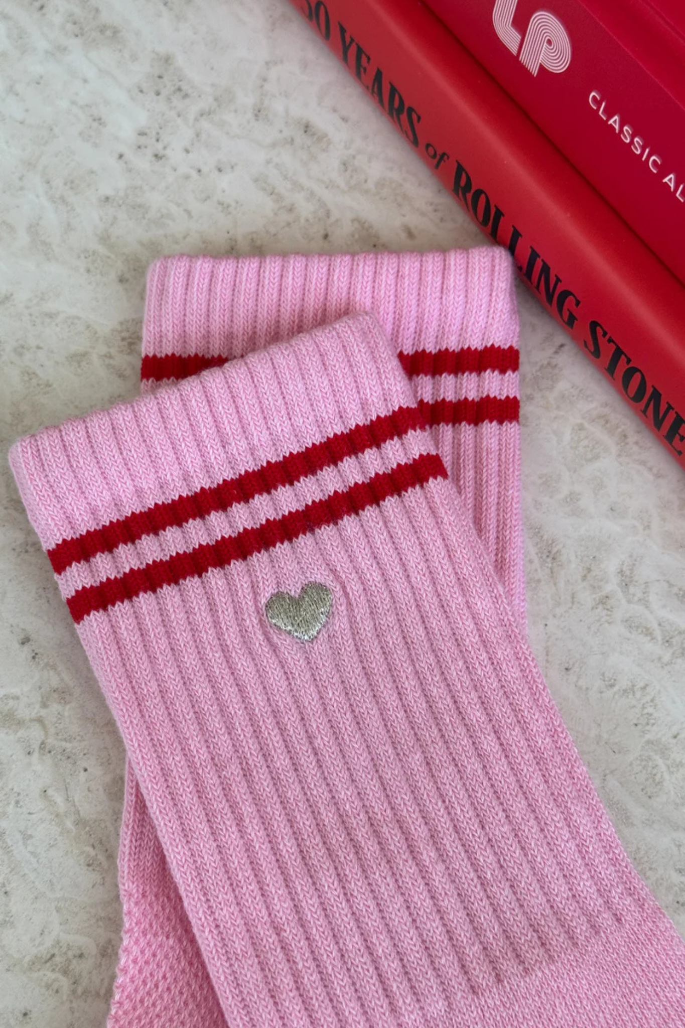EMBROIDERED BOYFRIEND SOCKS - AMOUR PINK + HEART