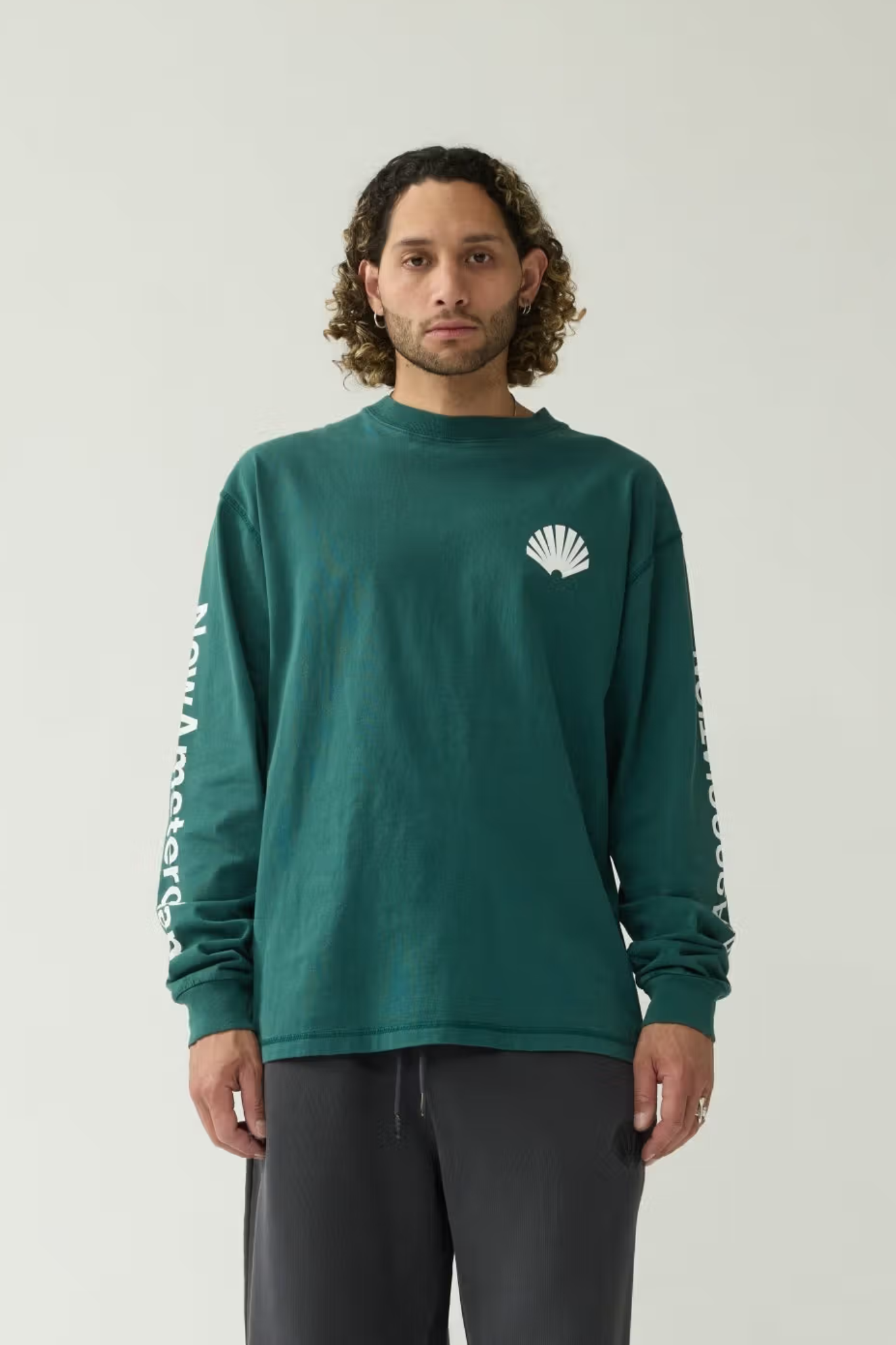LOGO LONGSLEEVE T-SHIRT - BOTTLE GREEN/WHITE