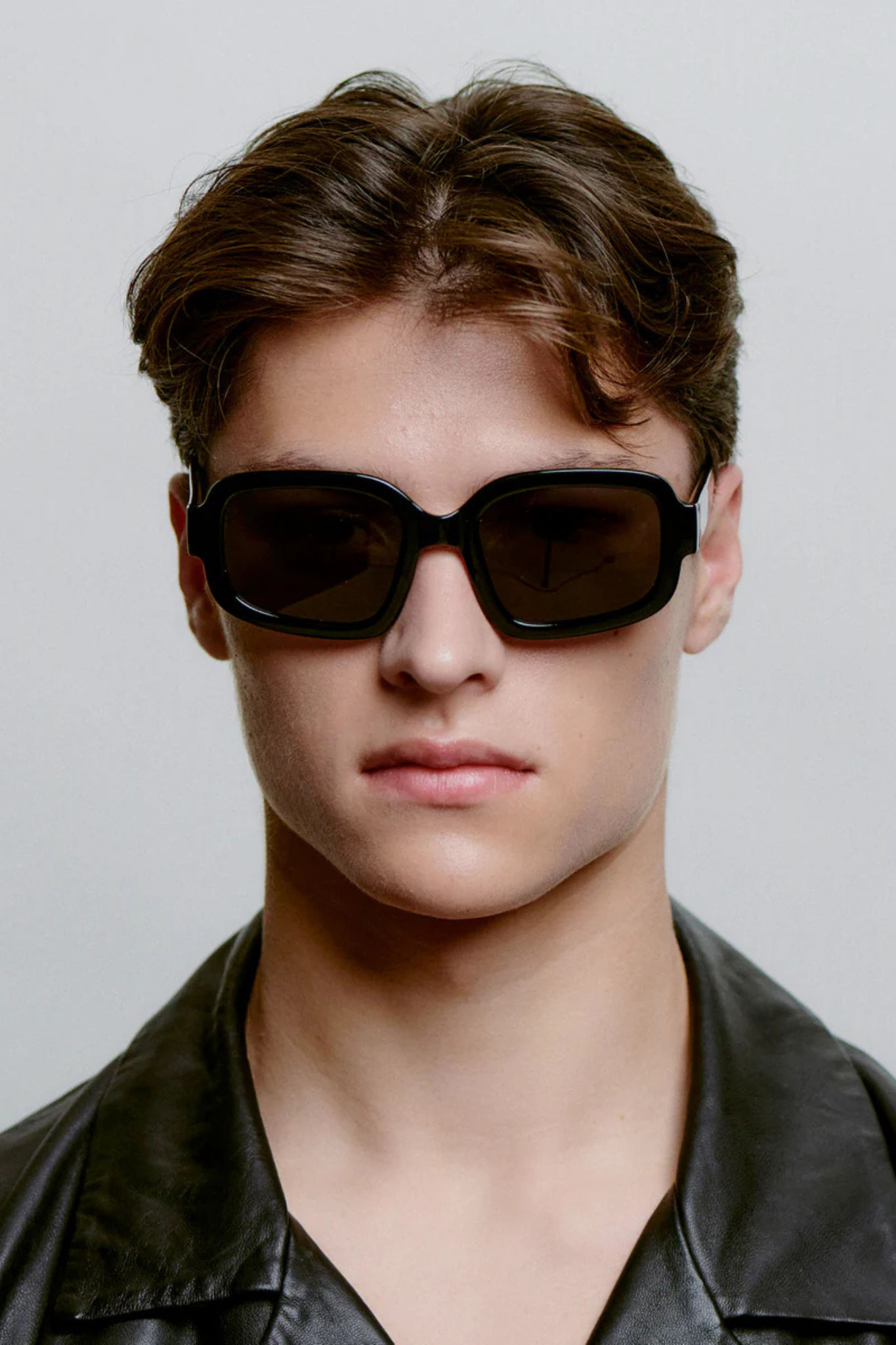 PLUTO SUNGLASSES - BLACK