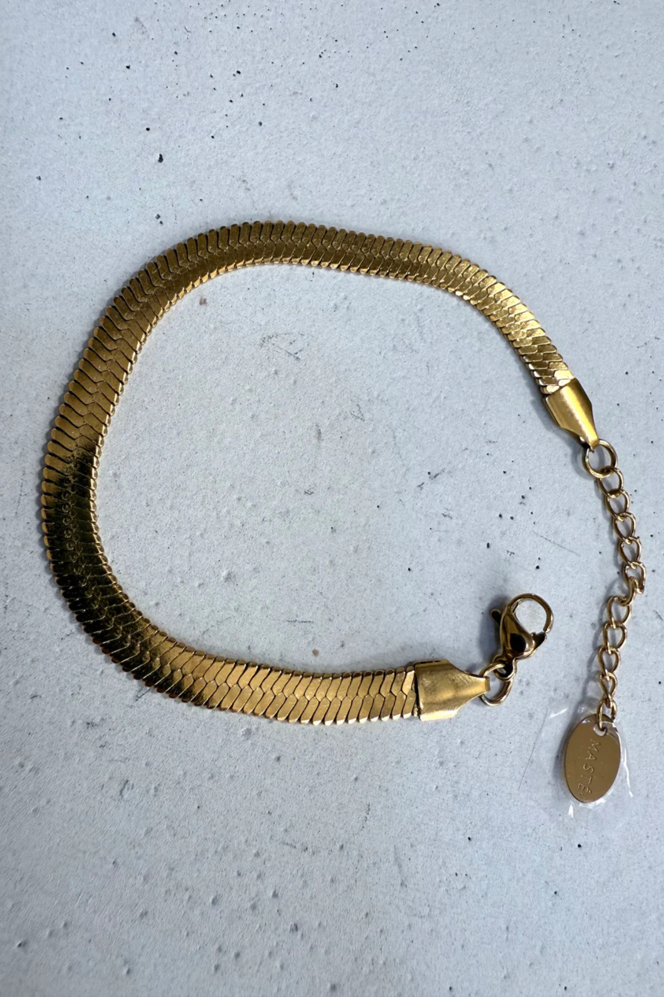 Maste lilou bracelet in gold.