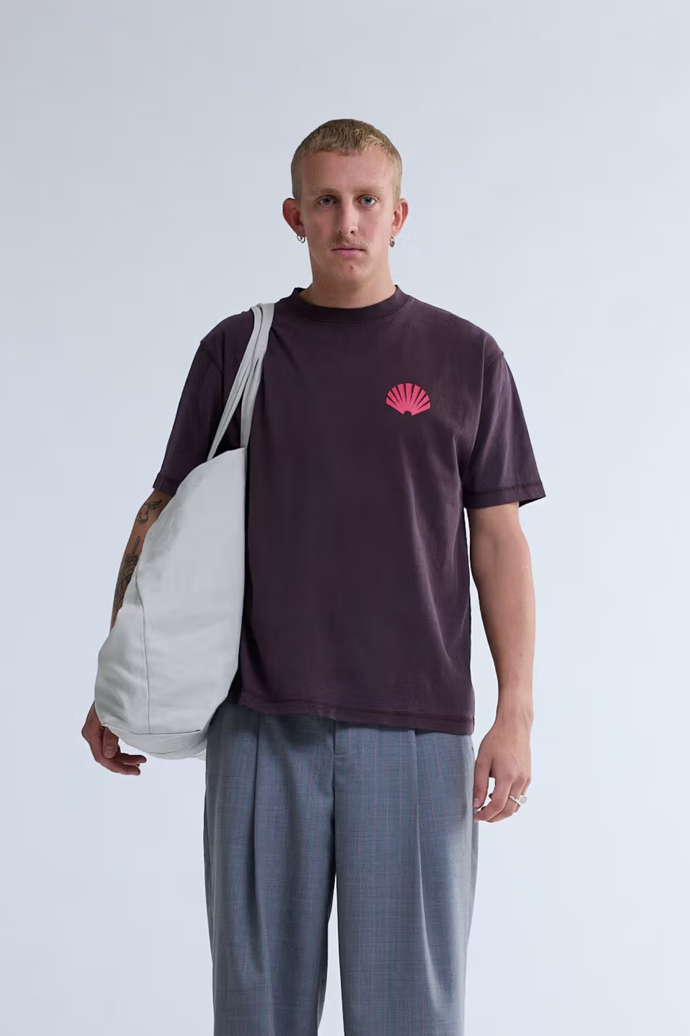 LOGO T-SHIRT - WALNUT/DEEP RED