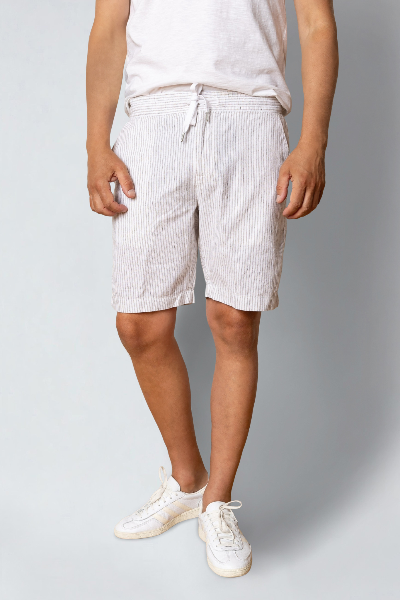 BARCELONA LUCA STRIPED SHORTS - WHITE/SHITAKE