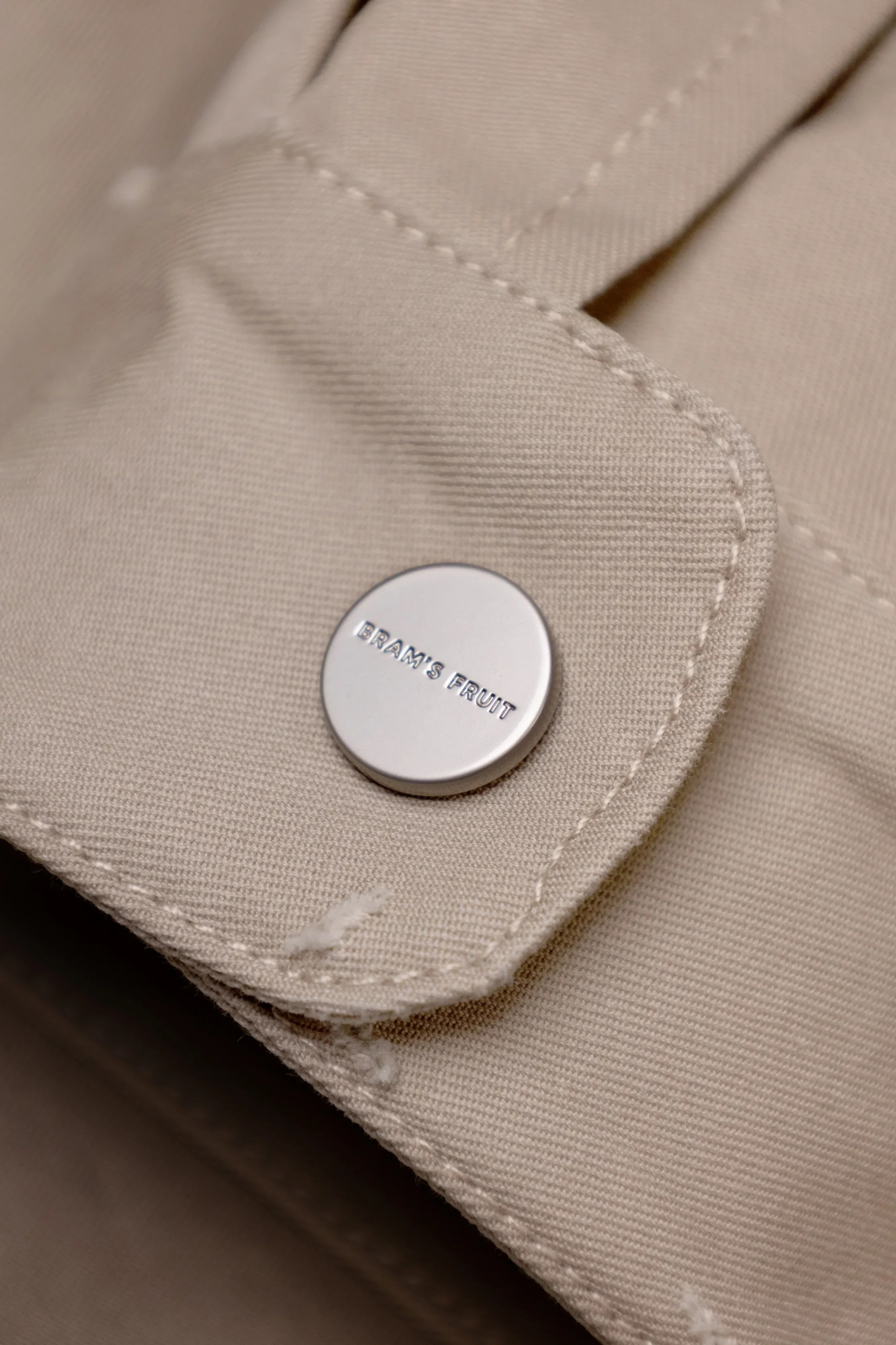 SCRIPT LOGO DISTRESSED JACKET - SAND