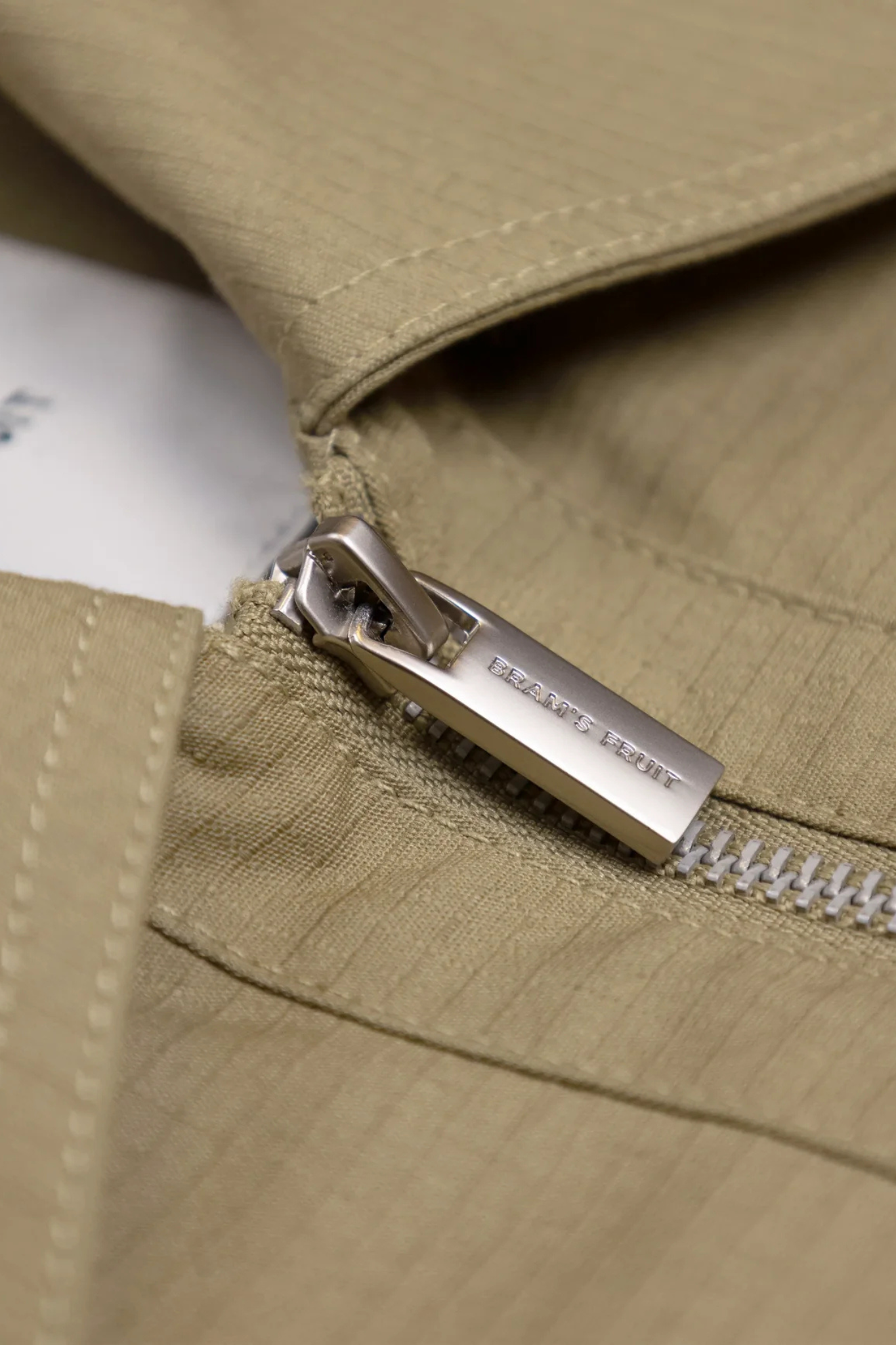 RIPSTOP TEXT LOGO JACKET - OLIVE GREEN