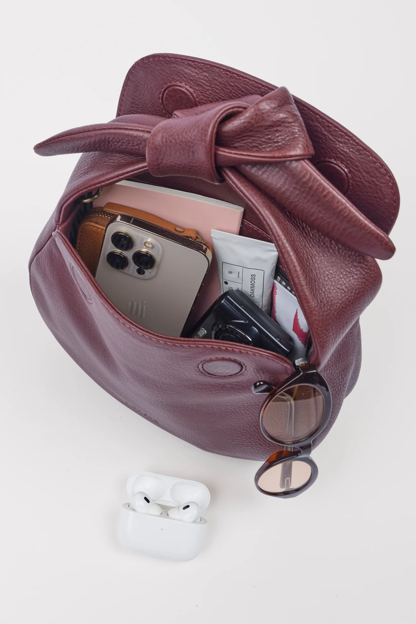 COCO CROISSANT - DARK CHERRY SOFT GRAIN