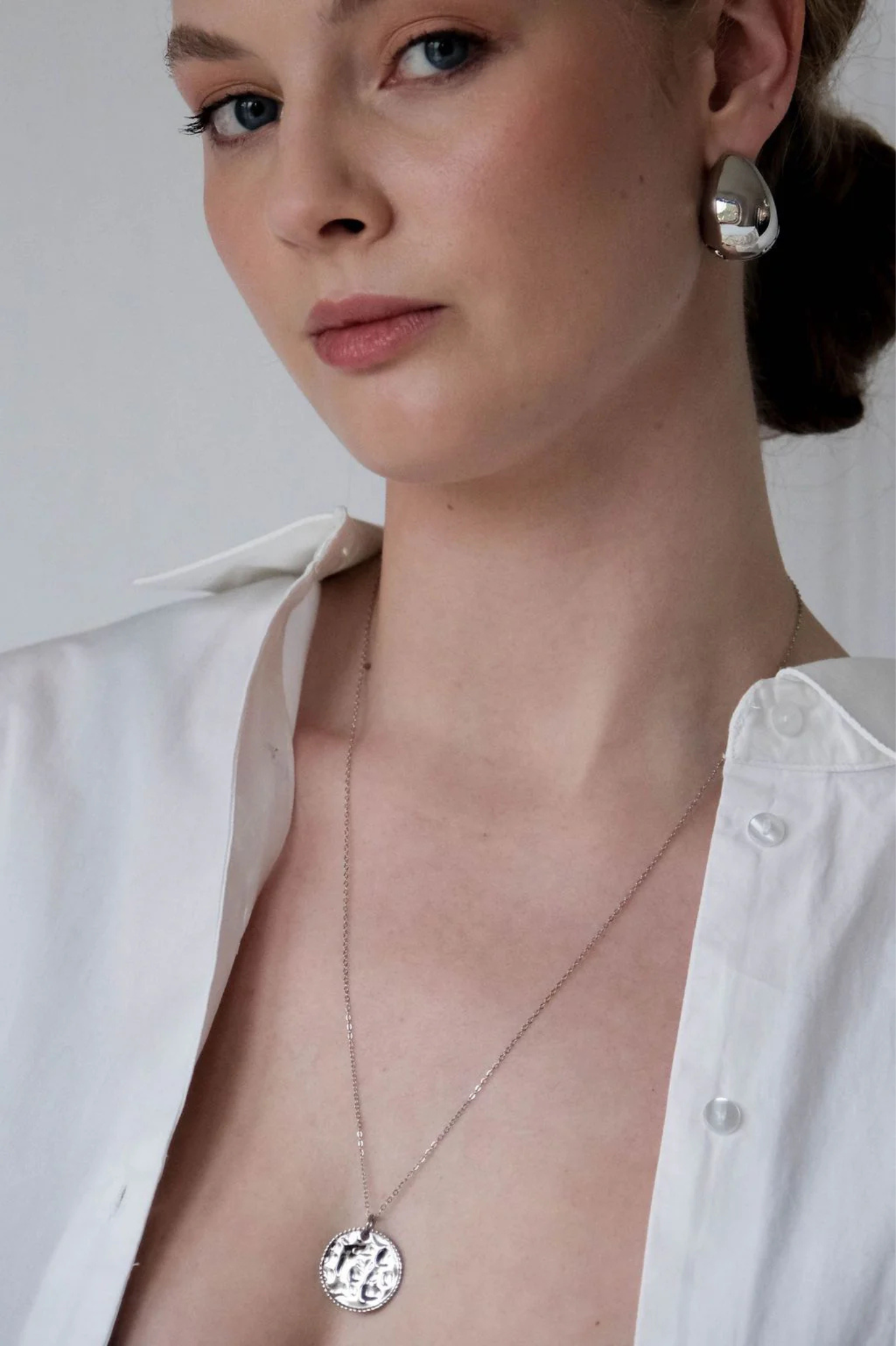 Maste lola necklace in silver.