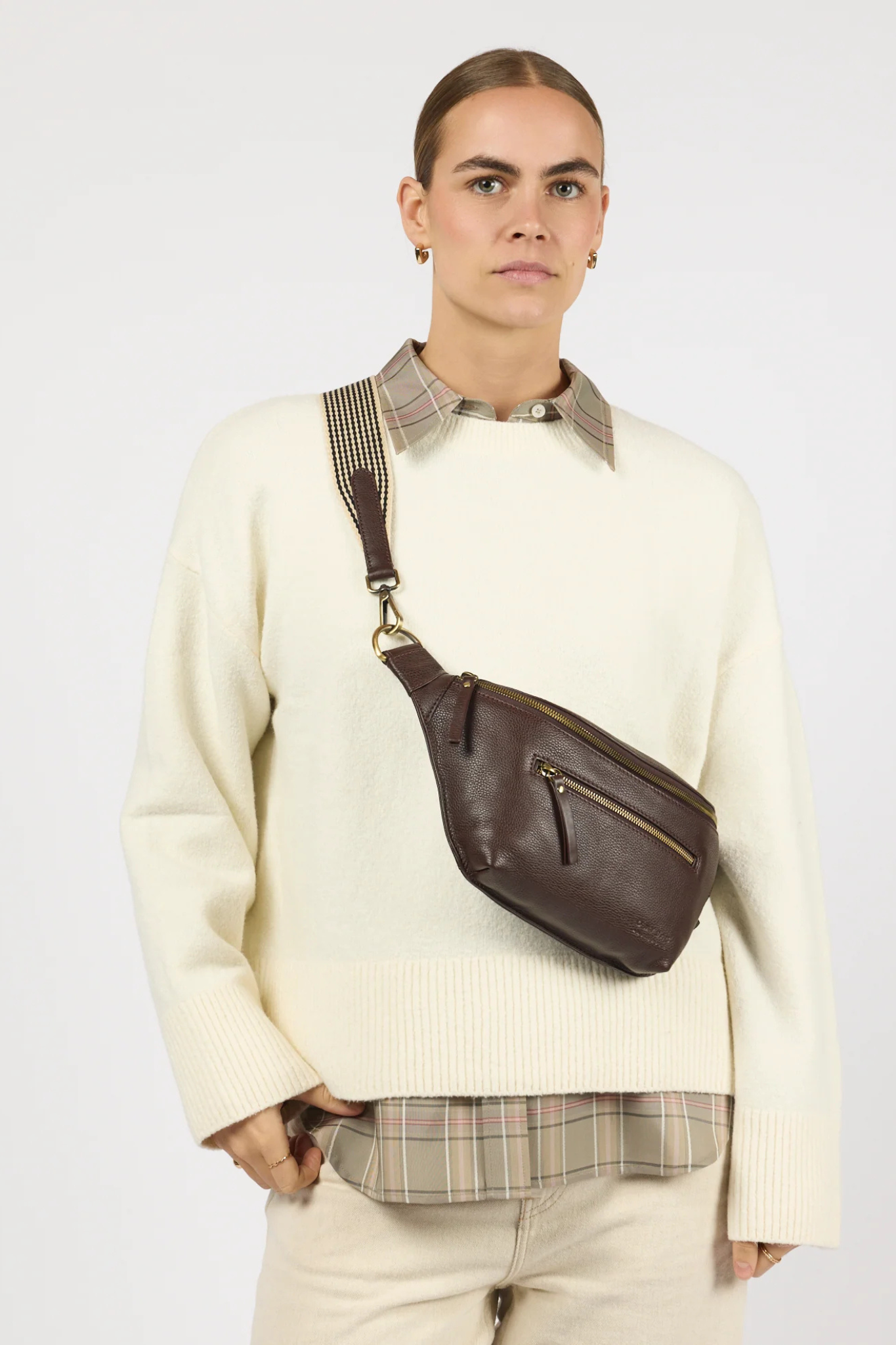 DREW DUM BAG - CHOCOLATE SOFT GRAIN LEATHER