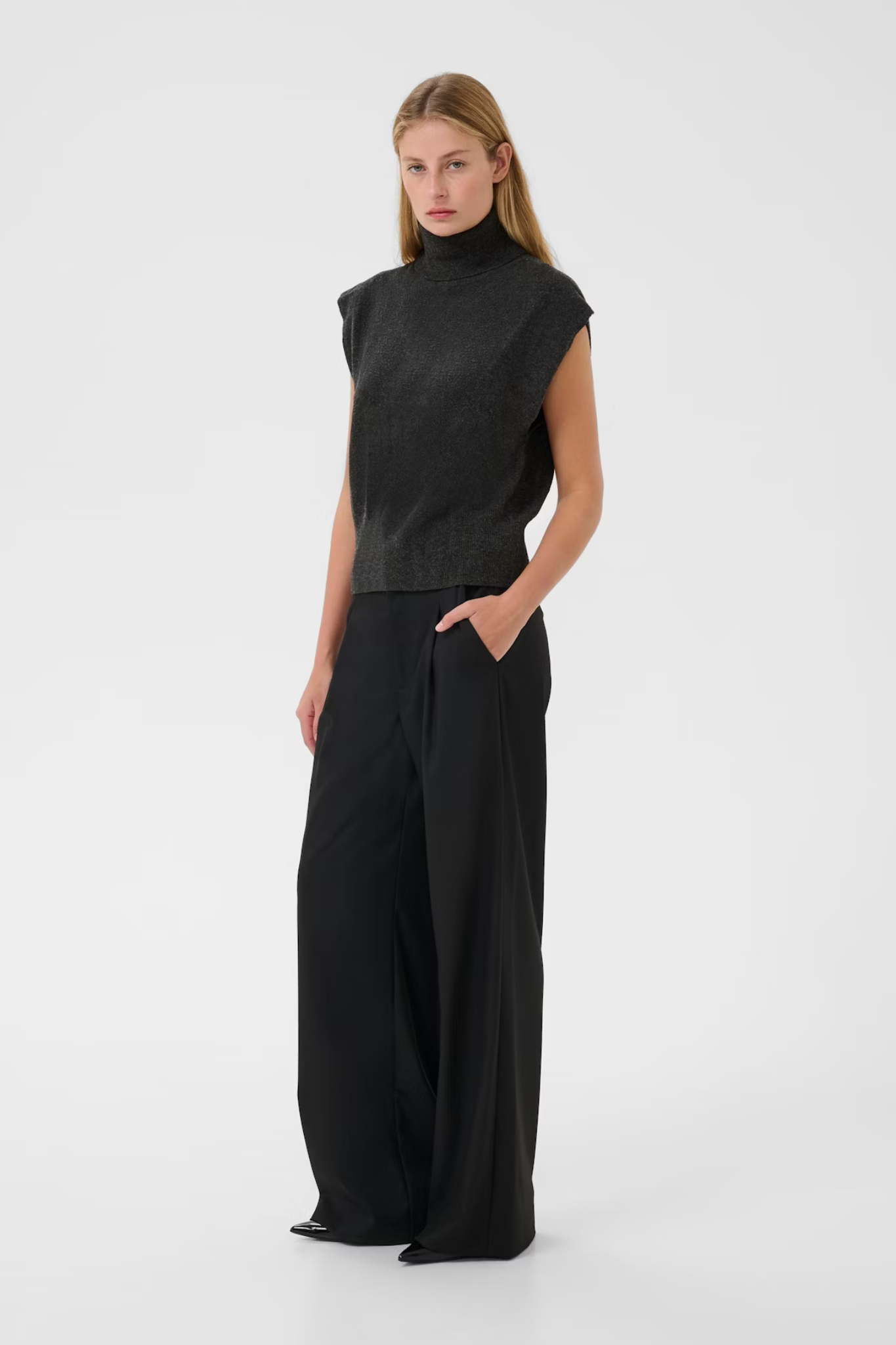 MANZI WAISTCOAT - DEEP GRAPHITE MEL