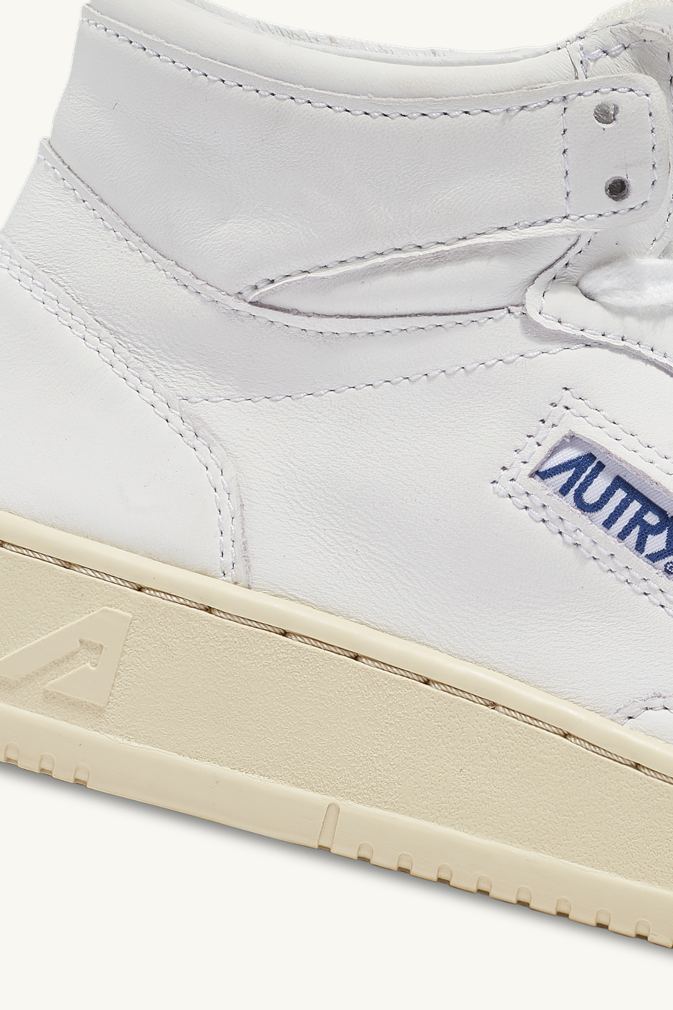 AUMW-GG04 - MEDALIST MID SNEAKERS IN SOFT GOATSKIN COLOR WHITE