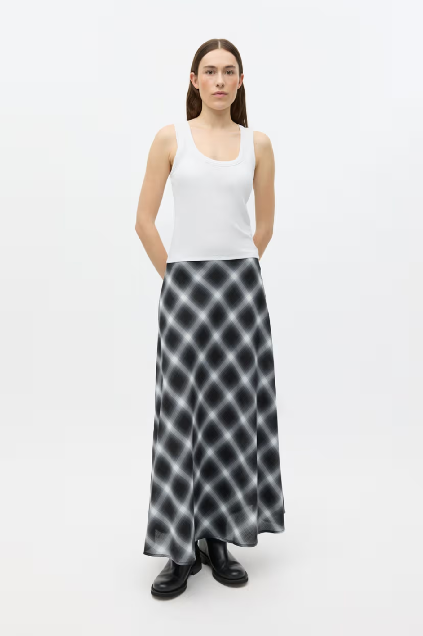 LIN SKIRT - NAVY CHECK